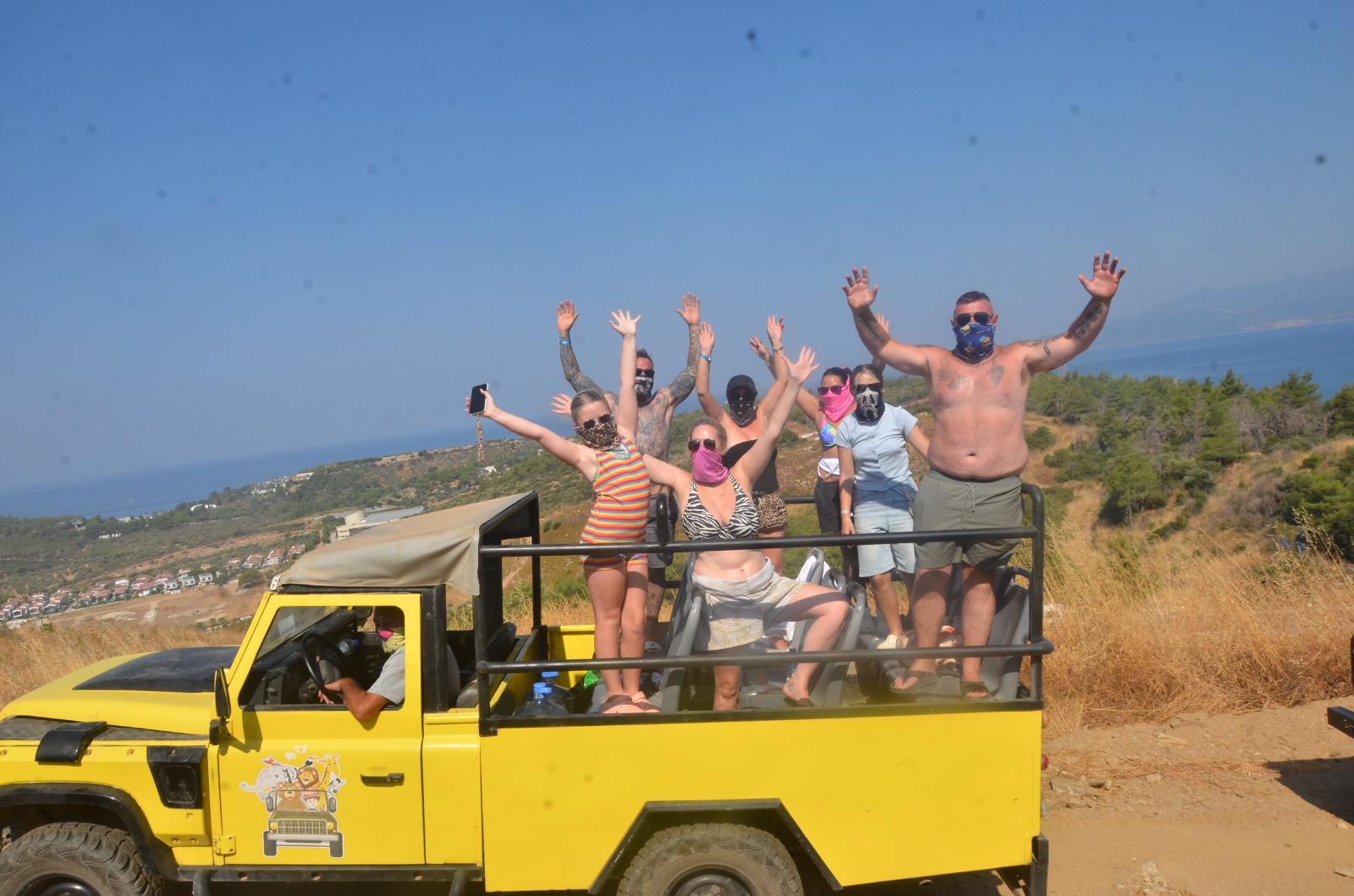 Kirazlı Mountain Jeep Safari with Beach BBQ
