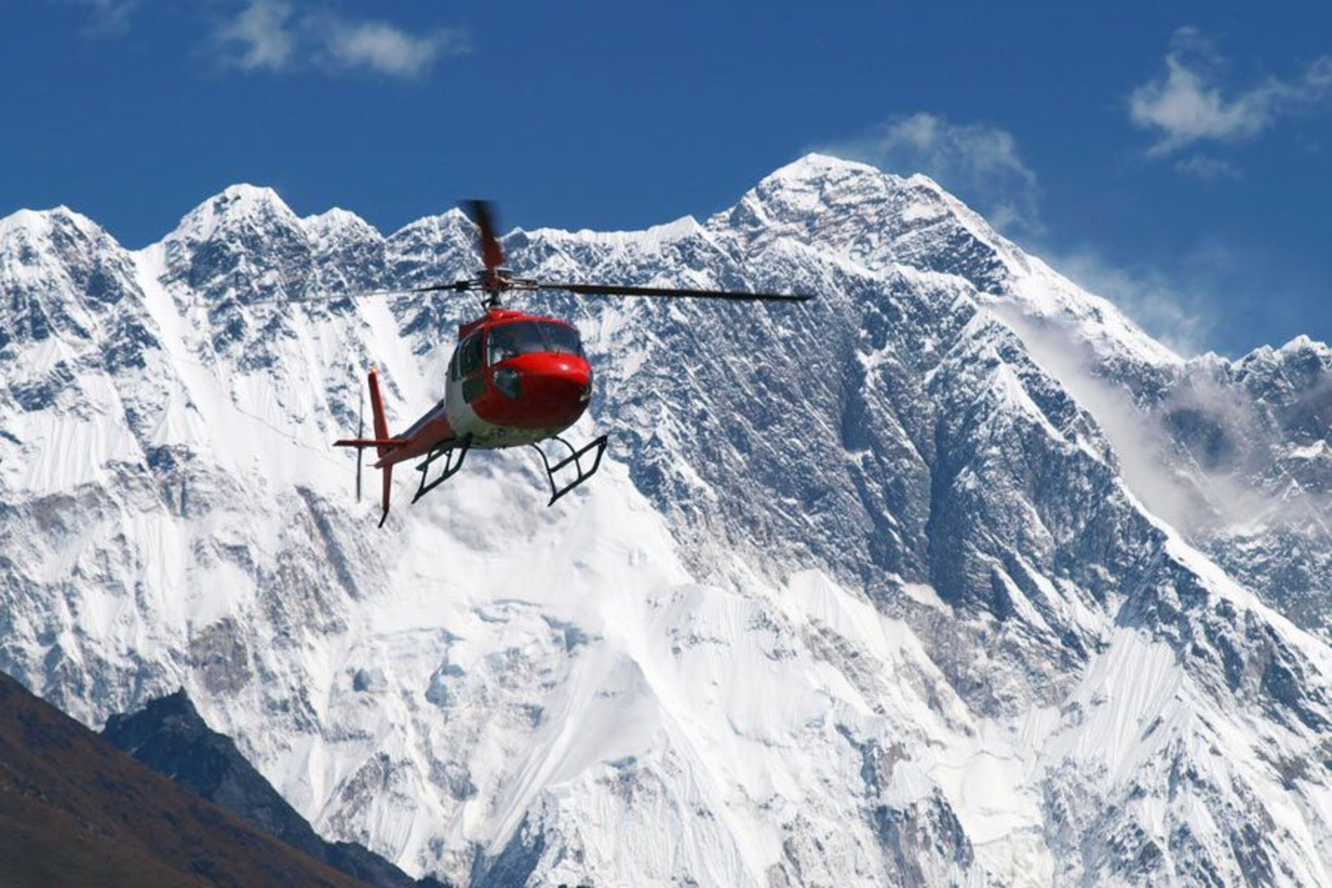 Everest Base Camp Luxury Helicopter Tour from Kathmandu