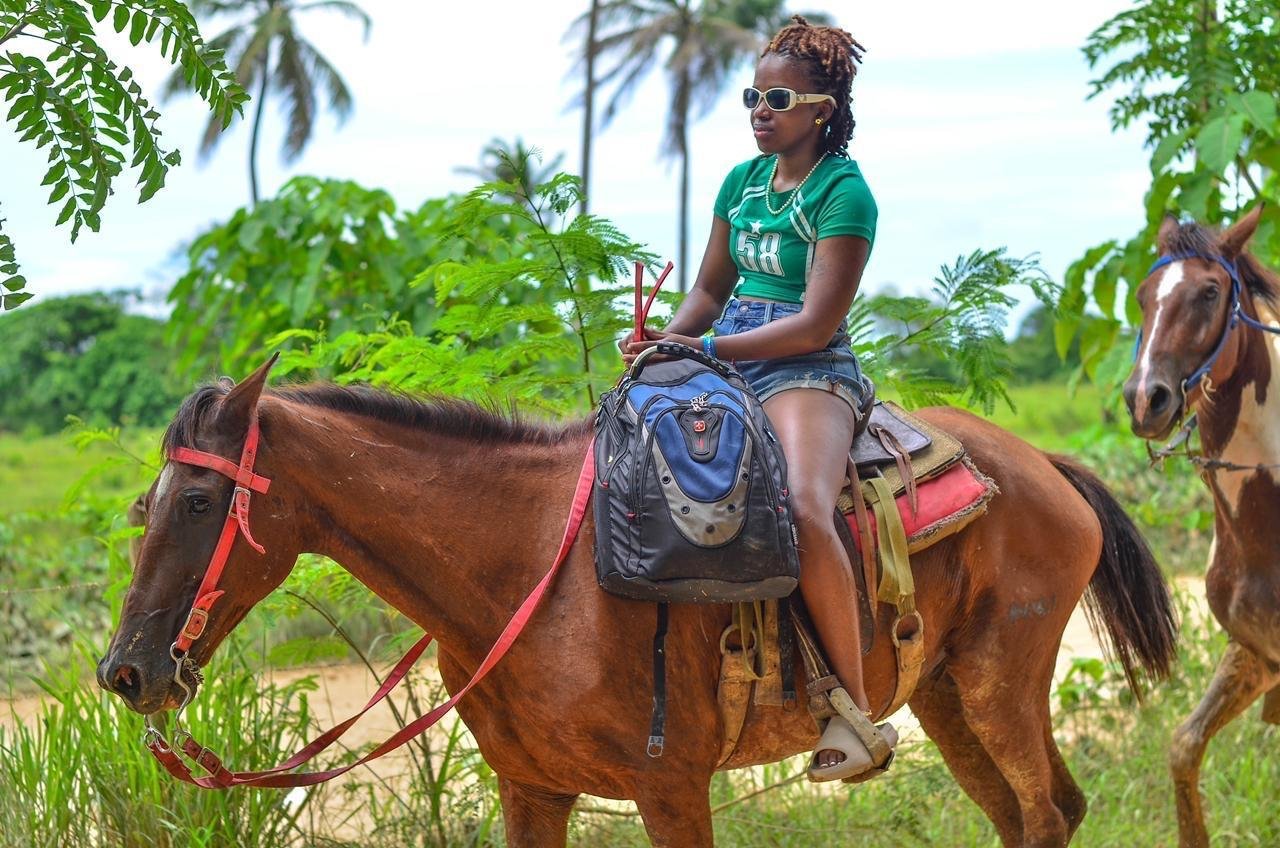 Horseback Riding, Coffee & Chocolate at Macao Beach