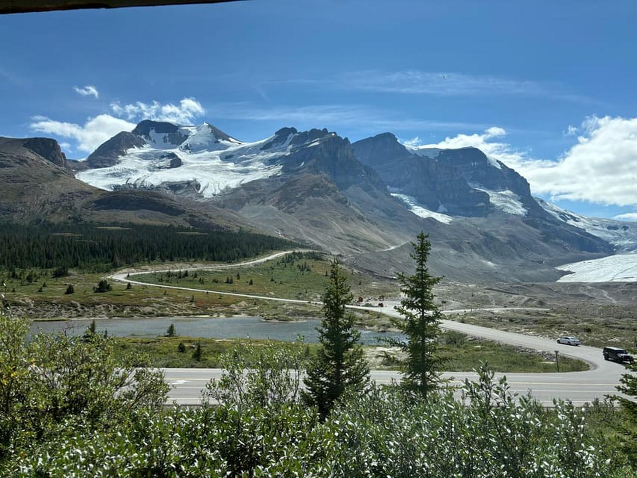 Banff & Jasper National Parks Tour with Glacier Adventure