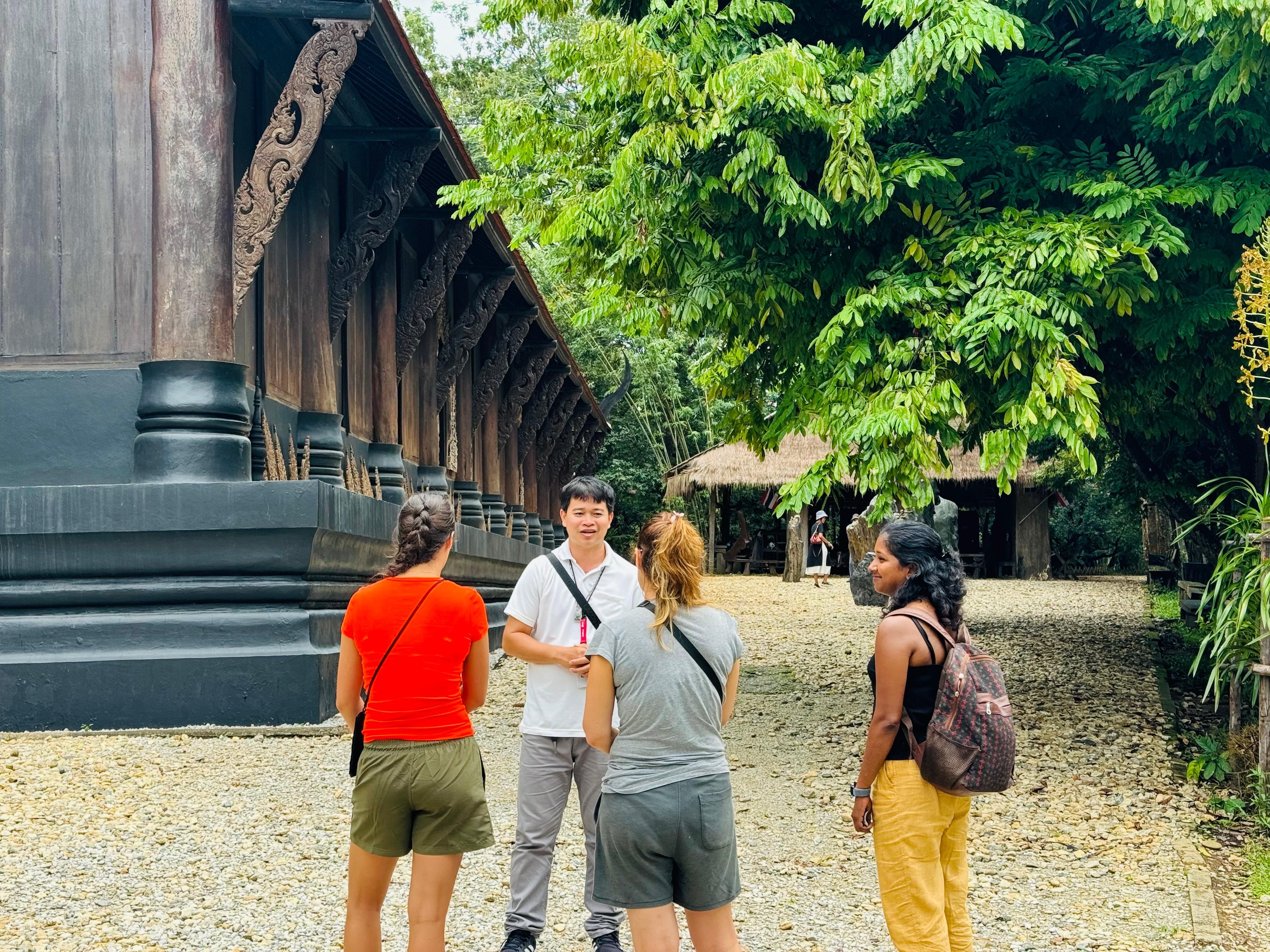 Chiang Rai: 7 Iconic Landmarks & Riverside Buffet Tour