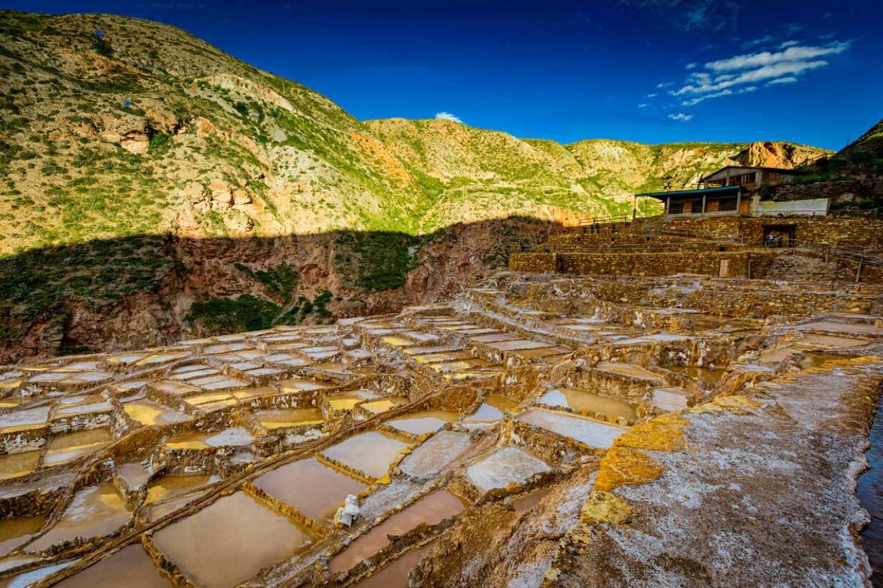 Sacred Valley Full-Day Tour: Pisac, Ollantaytambo & Moray