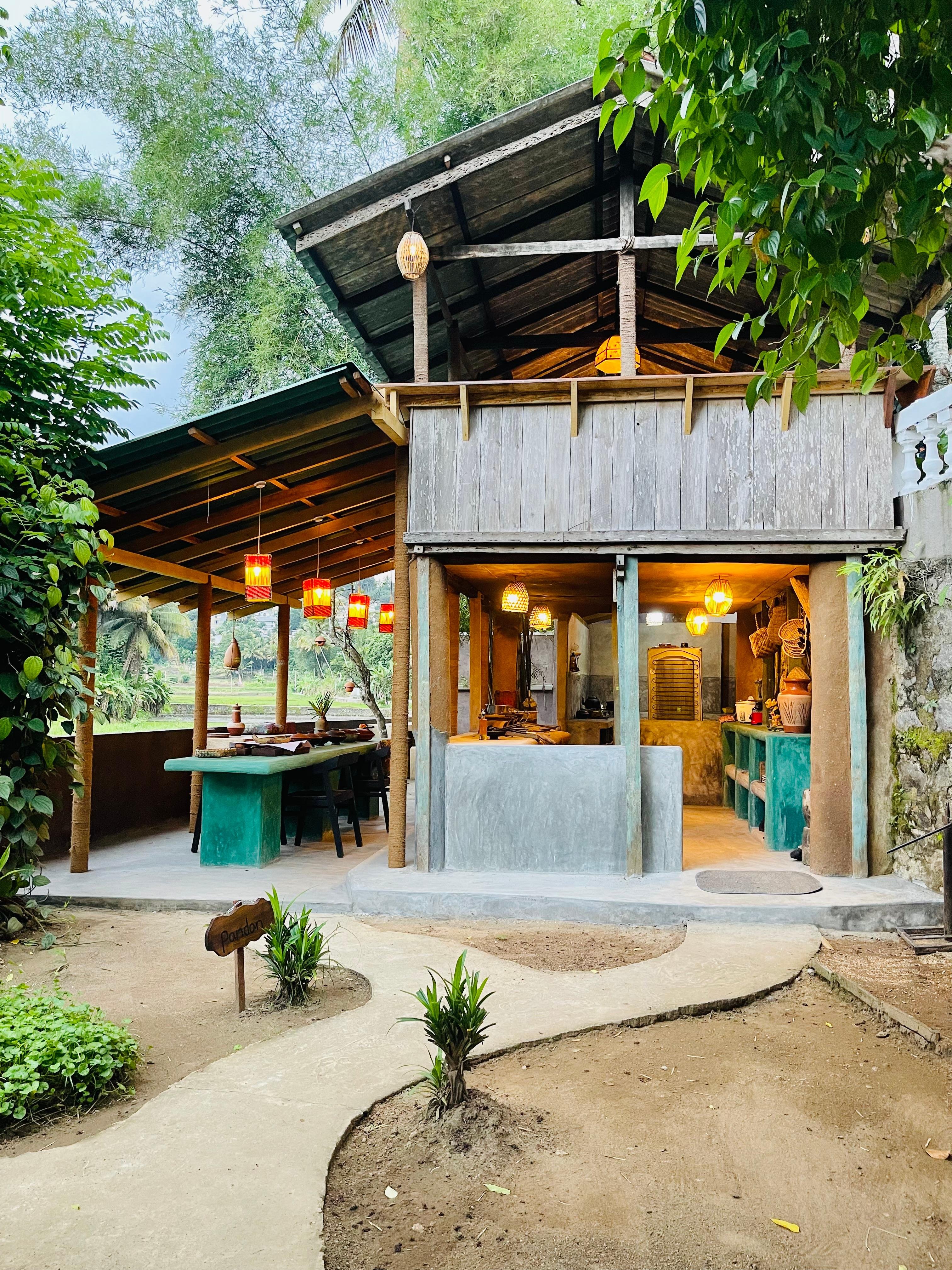 Authentic Wood-Fired Sri Lankan Cooking Class in Kandy
