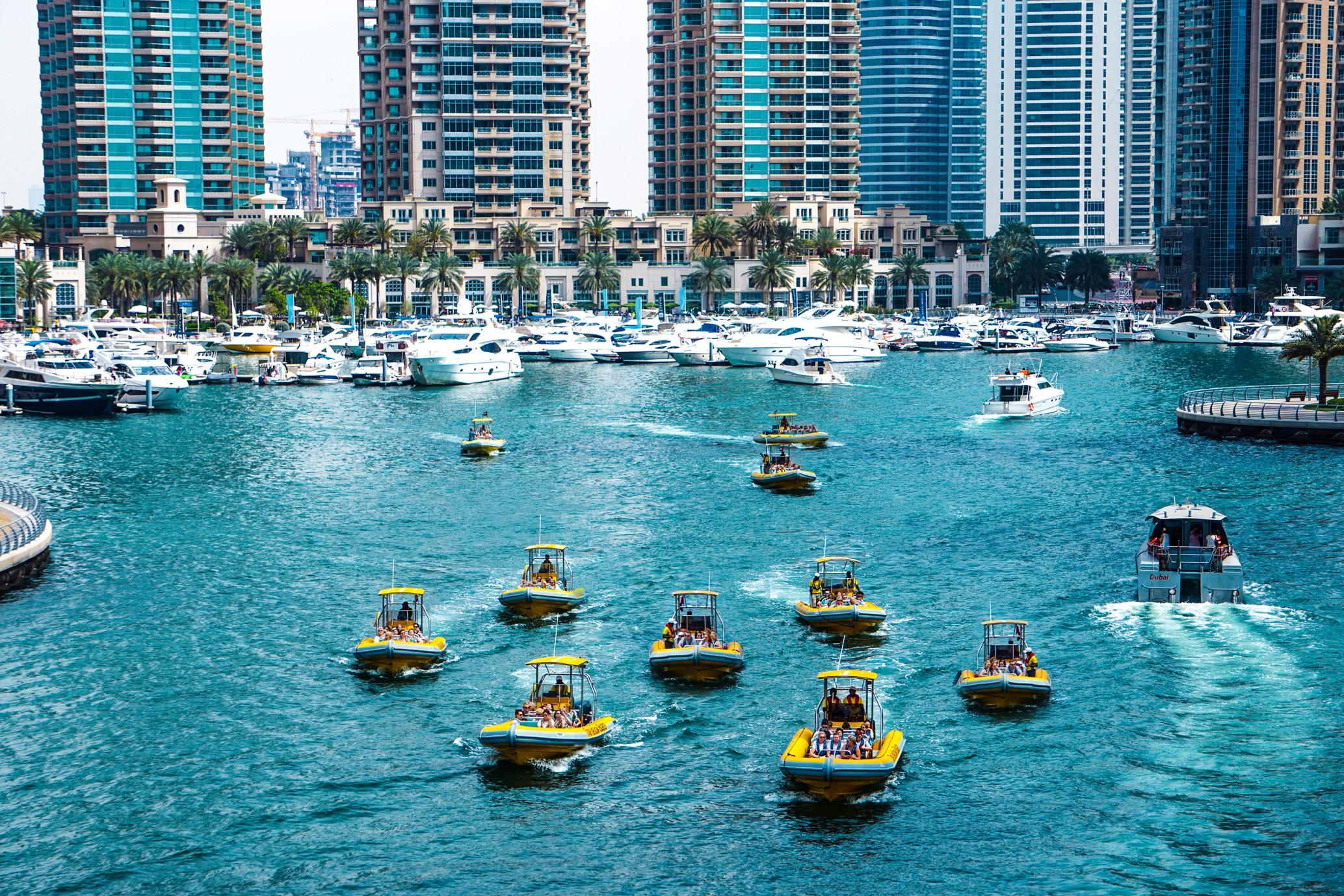Dubai Marina Speedboat Sightseeing Tour