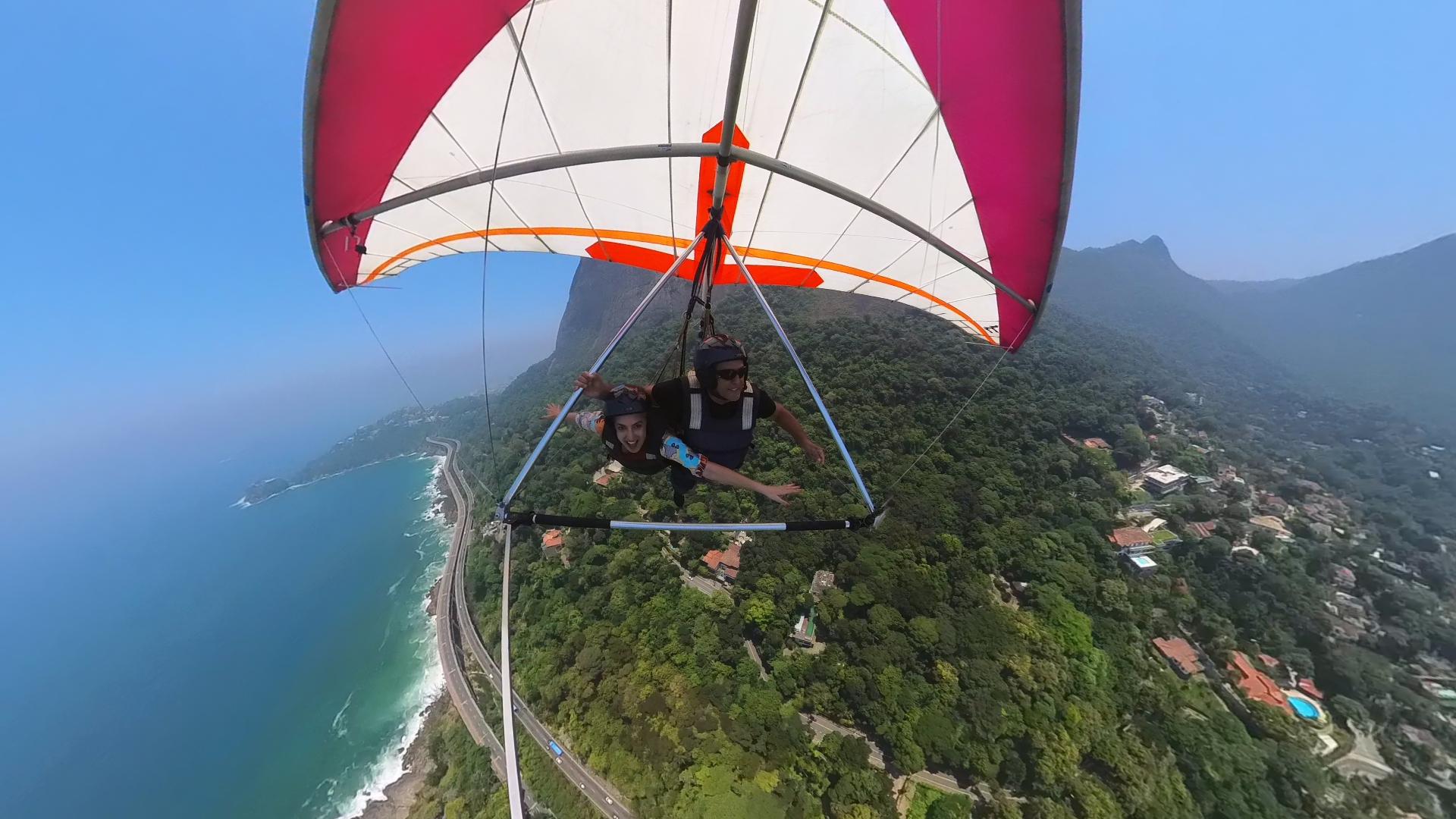 Rio de Janeiro Tandem Hang Gliding & Paragliding Flight