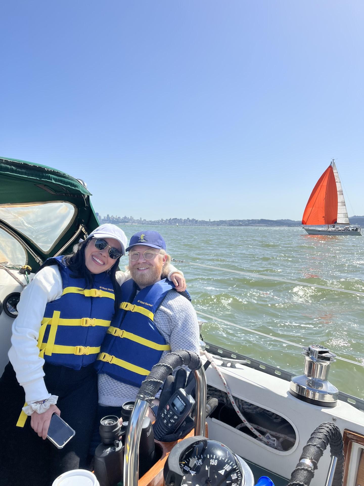 San Francisco: 2-Hour Interactive Sunset Bay Sailing Cruise