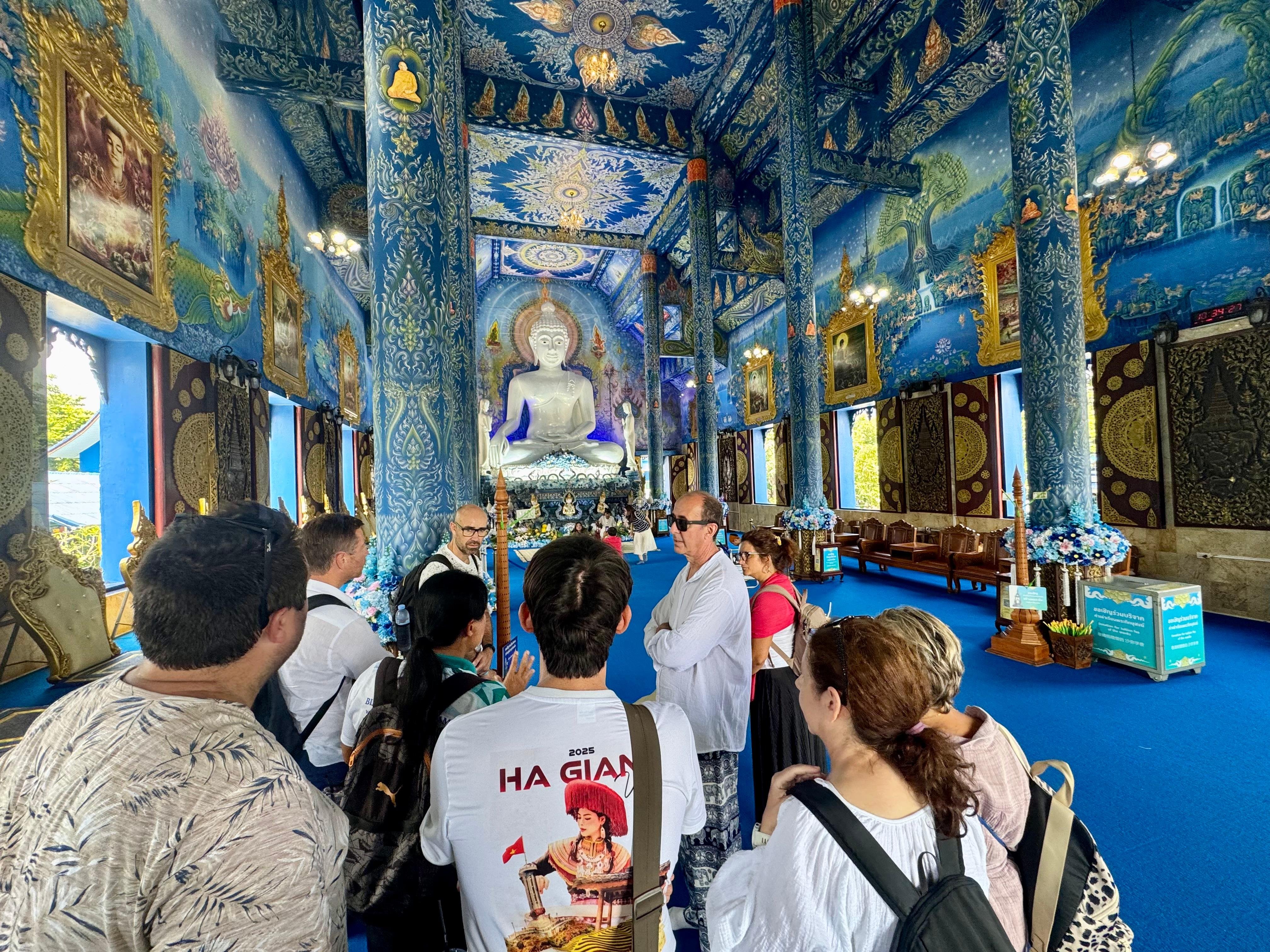 Chiang Rai: 7 Iconic Landmarks & Riverside Buffet Tour