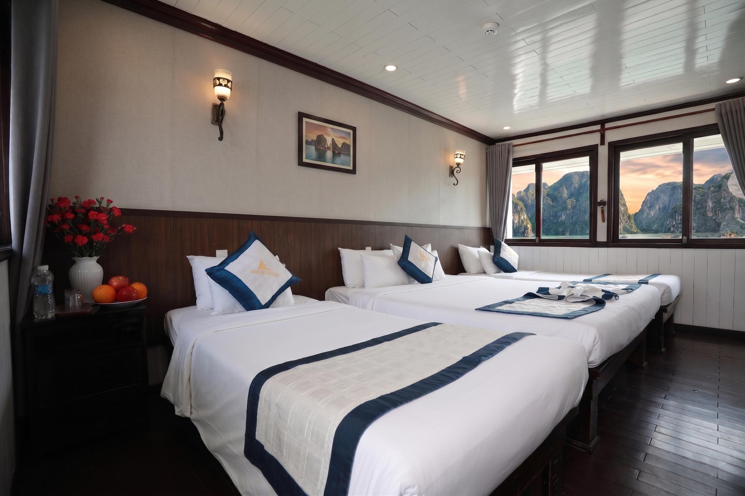 Ha Long Bay 2-Day Overnight Boat Cruise from Hanoi