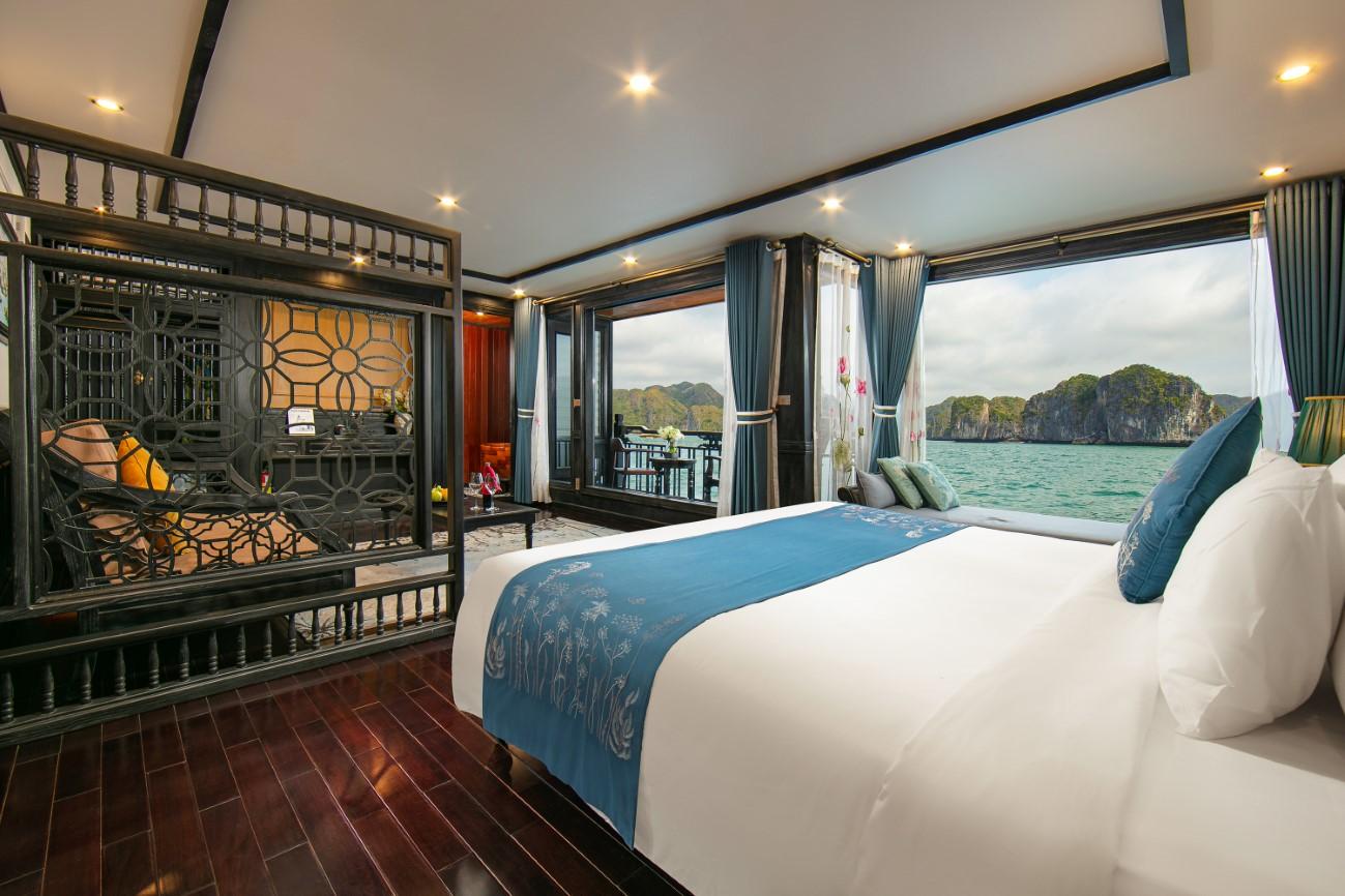 Ha Long & Lan Ha Bay 3-Day Cruise with Private Balcony