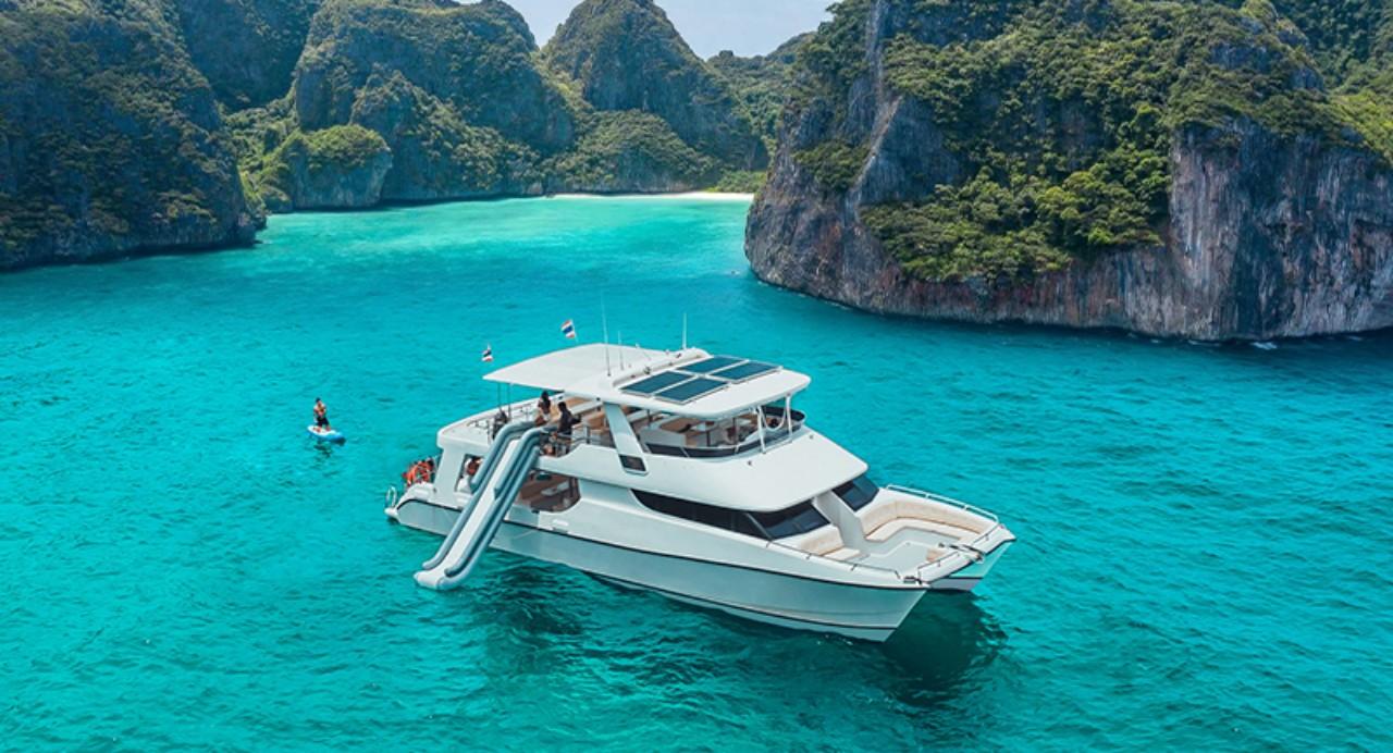 Luxury Phang Nga Bay Sunset Yacht Cruise & James Bond Island