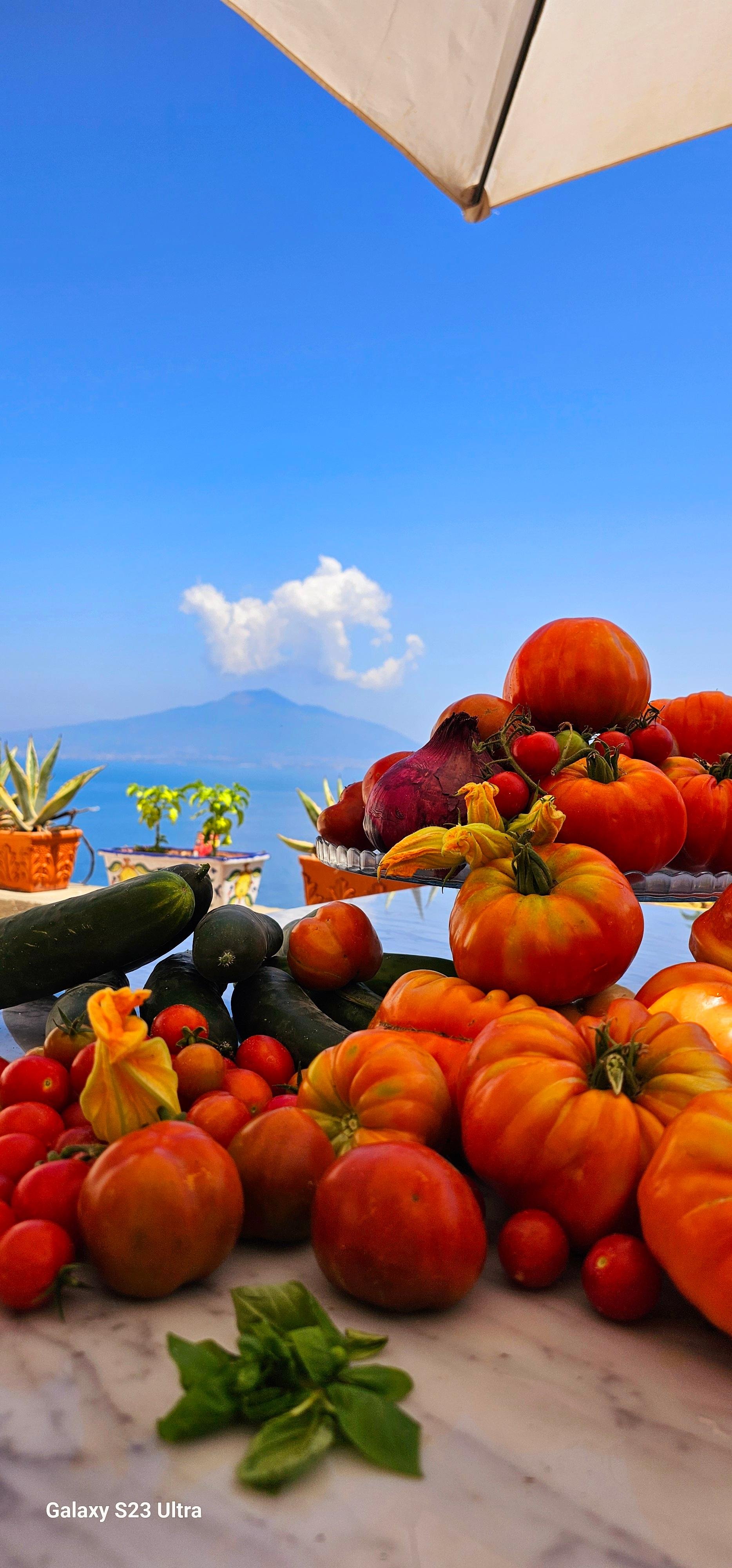 Sorrento Hands-On Cooking Class: Pizza, Pasta & Limoncello