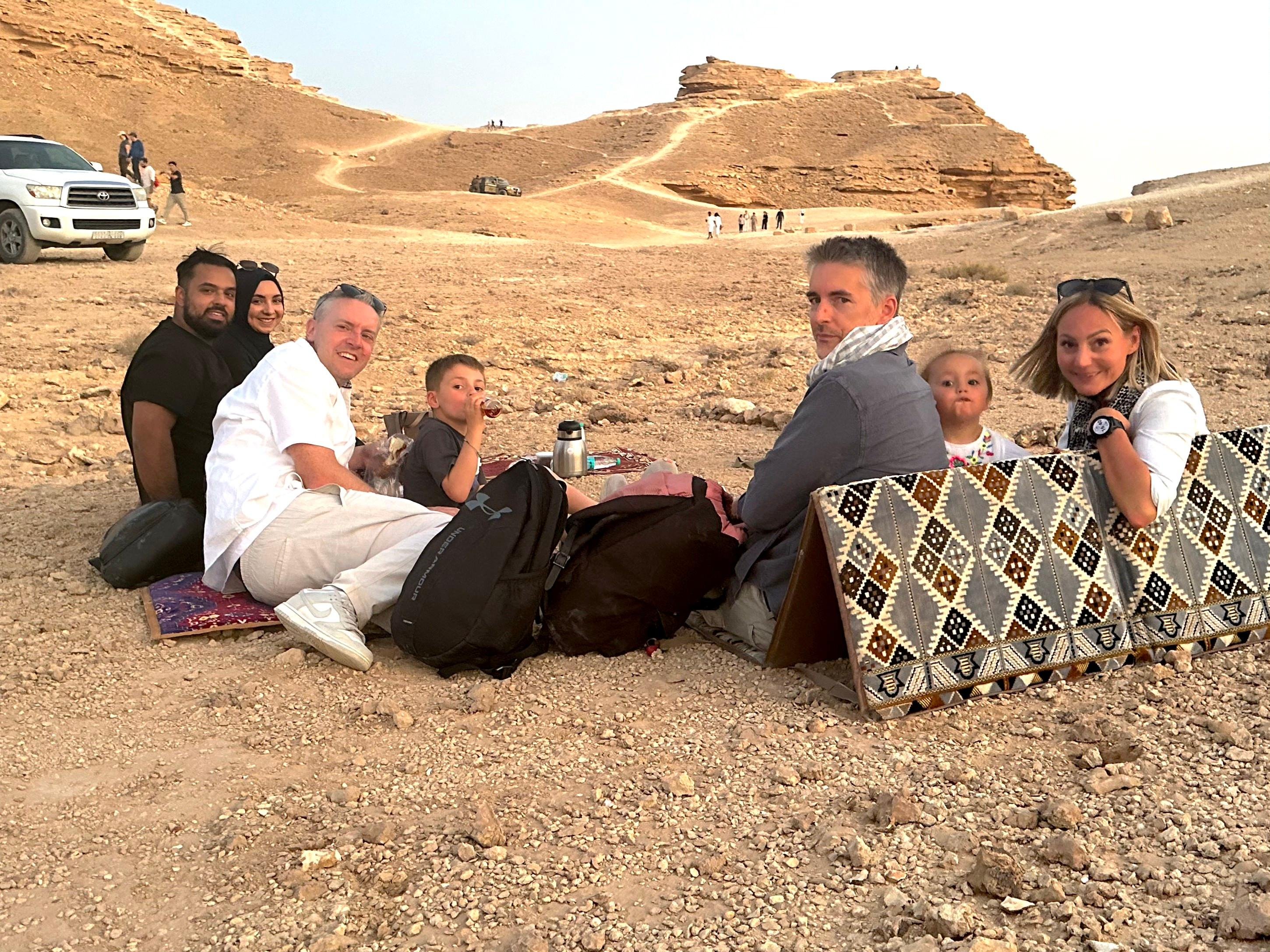 Riyadh: Edge of the World 4x4 Sunset Adventure