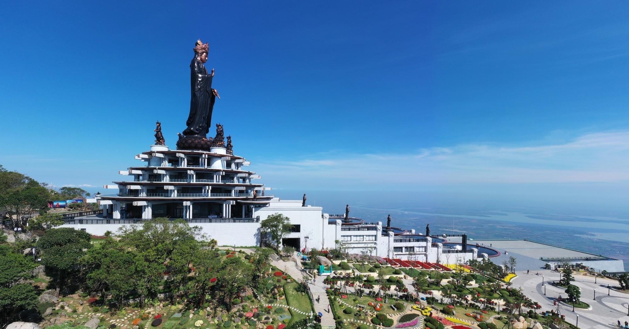 Black Virgin Mountain Cable Car & Cao Dai Temple Day Trip from Ho Chi Minh City
