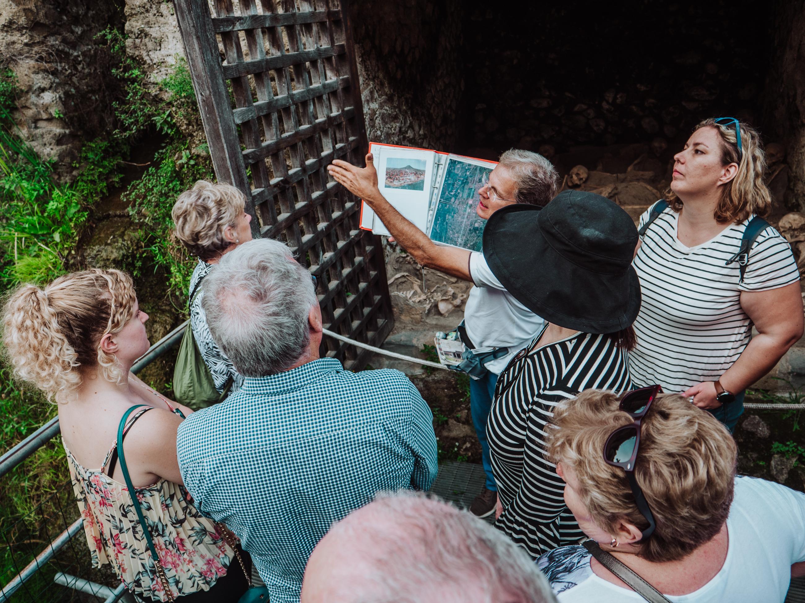 Naples: Pompeii & Herculaneum Archaeologist-Led Tour