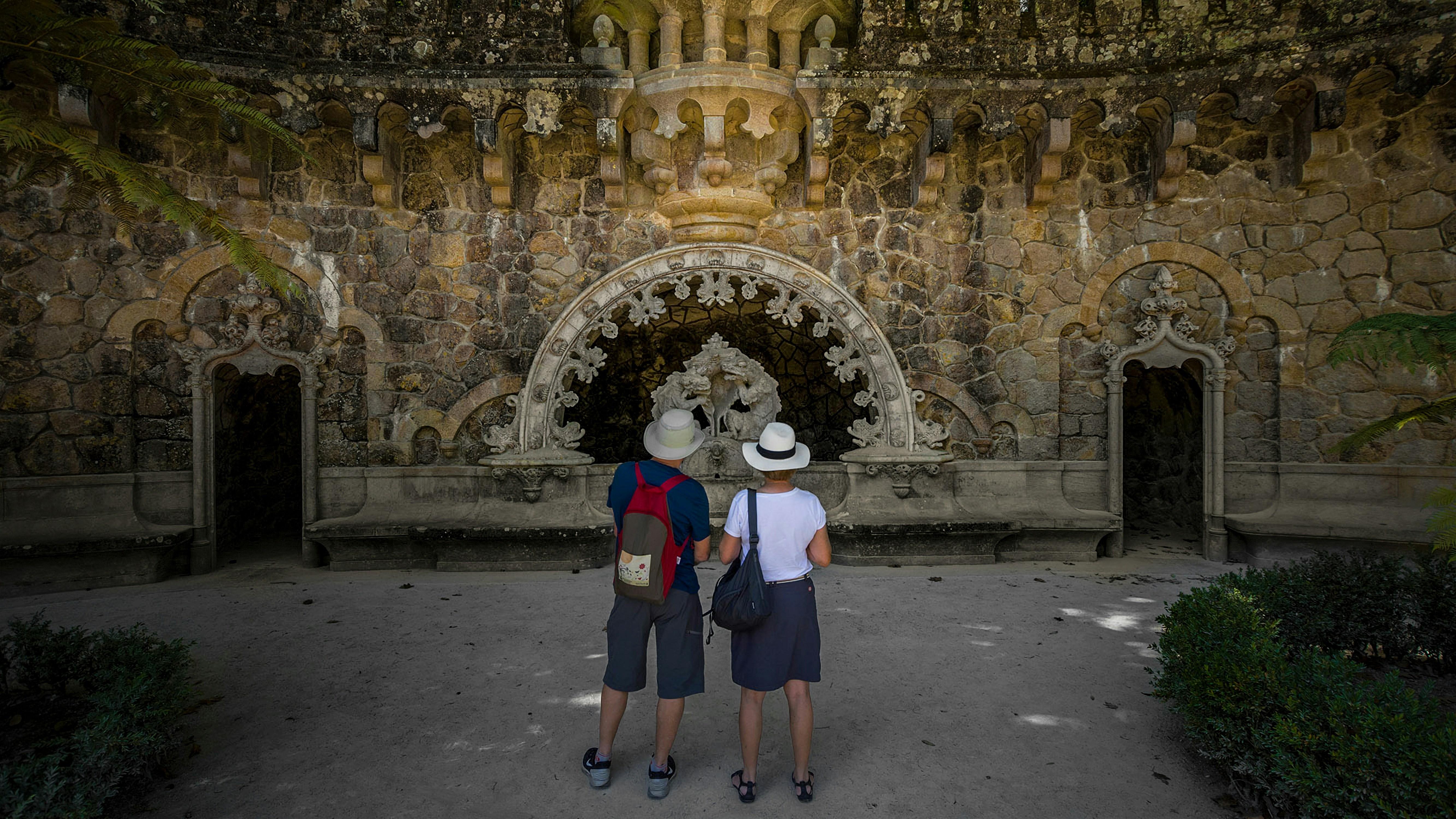 Sintra, Pena Palace, Regaleira, Cabo da Roca & Cascais Day Tour from Lisbon