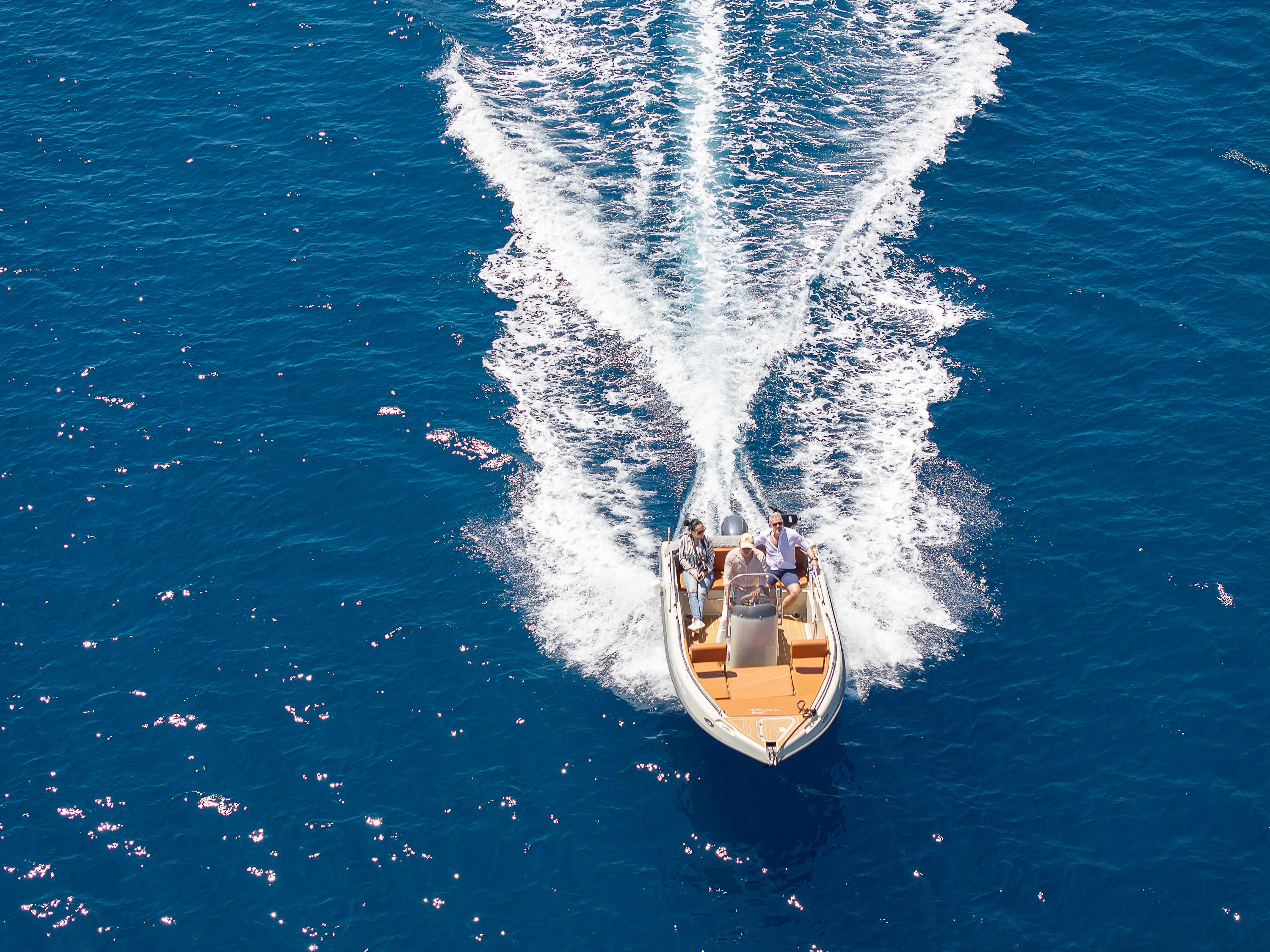 Self-Drive Speedboat Rental in Crete with Snorkeling