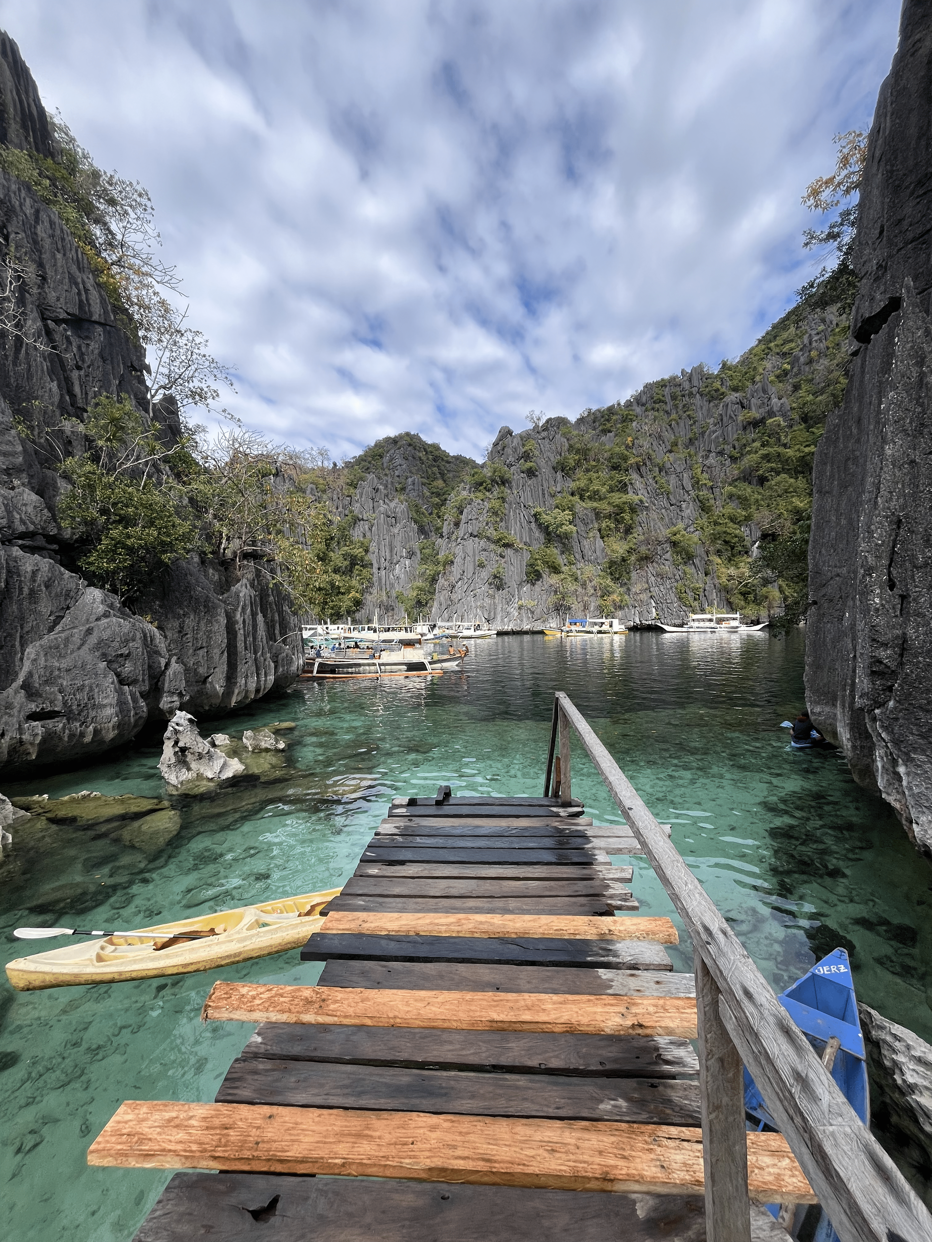 Coron Private Boat Charter with Guide & Island Beach Lunch