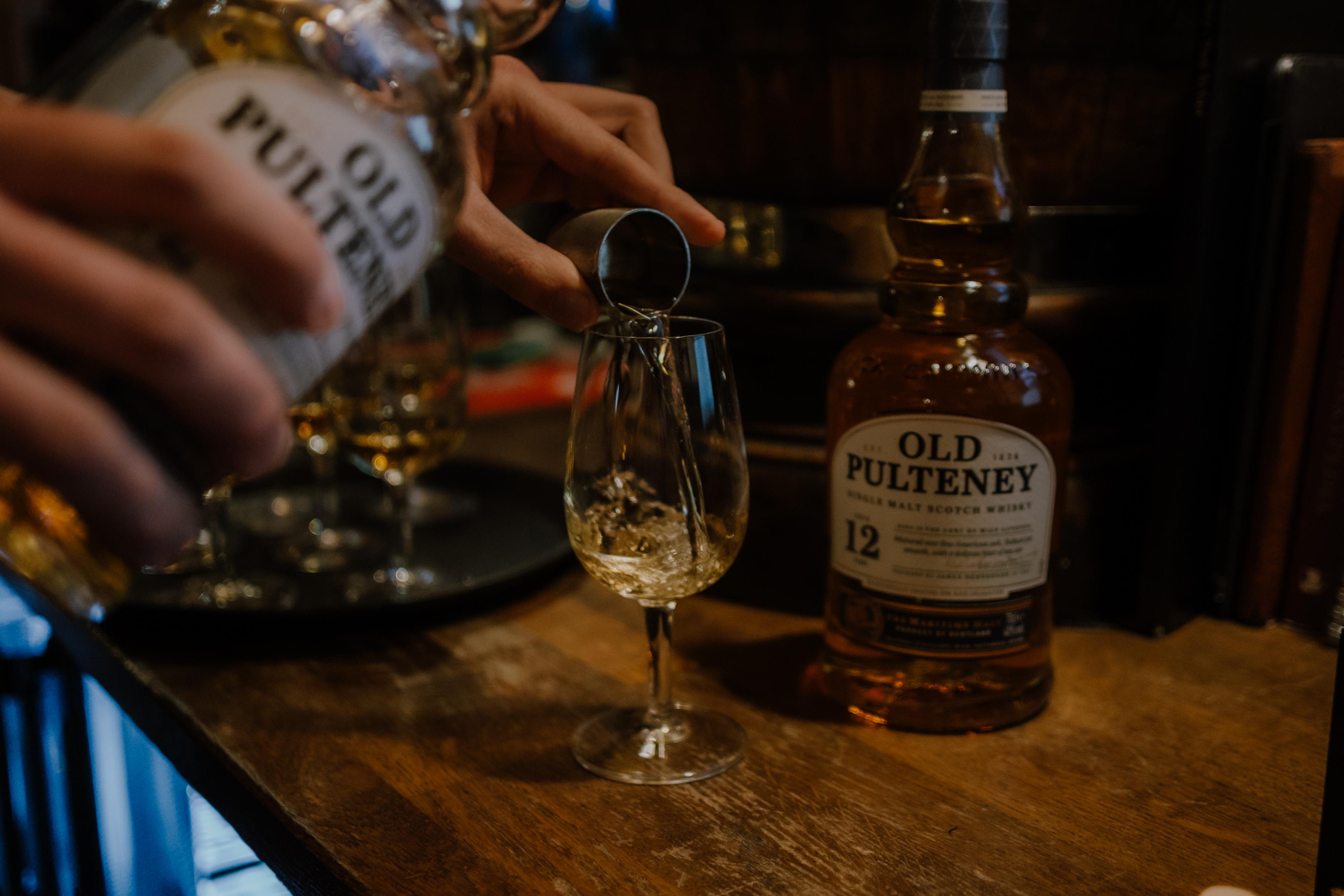 Whisky Tasting & Scottish Storytelling in Historic Edinburgh Pub