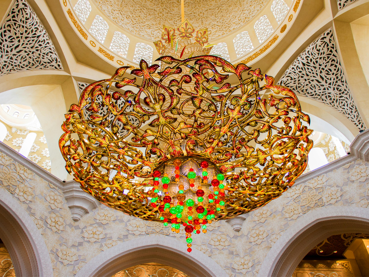 Dubai to Abu Dhabi: Sheikh Zayed Mosque & Ferrari World Day Tour