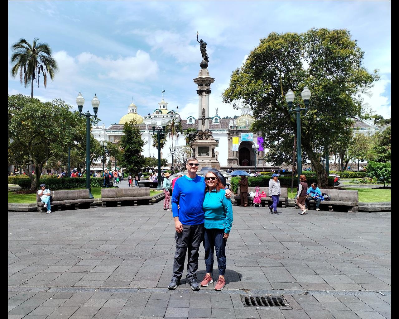 Private Quito Highlights: Colonial Center, Cable Car & Equator