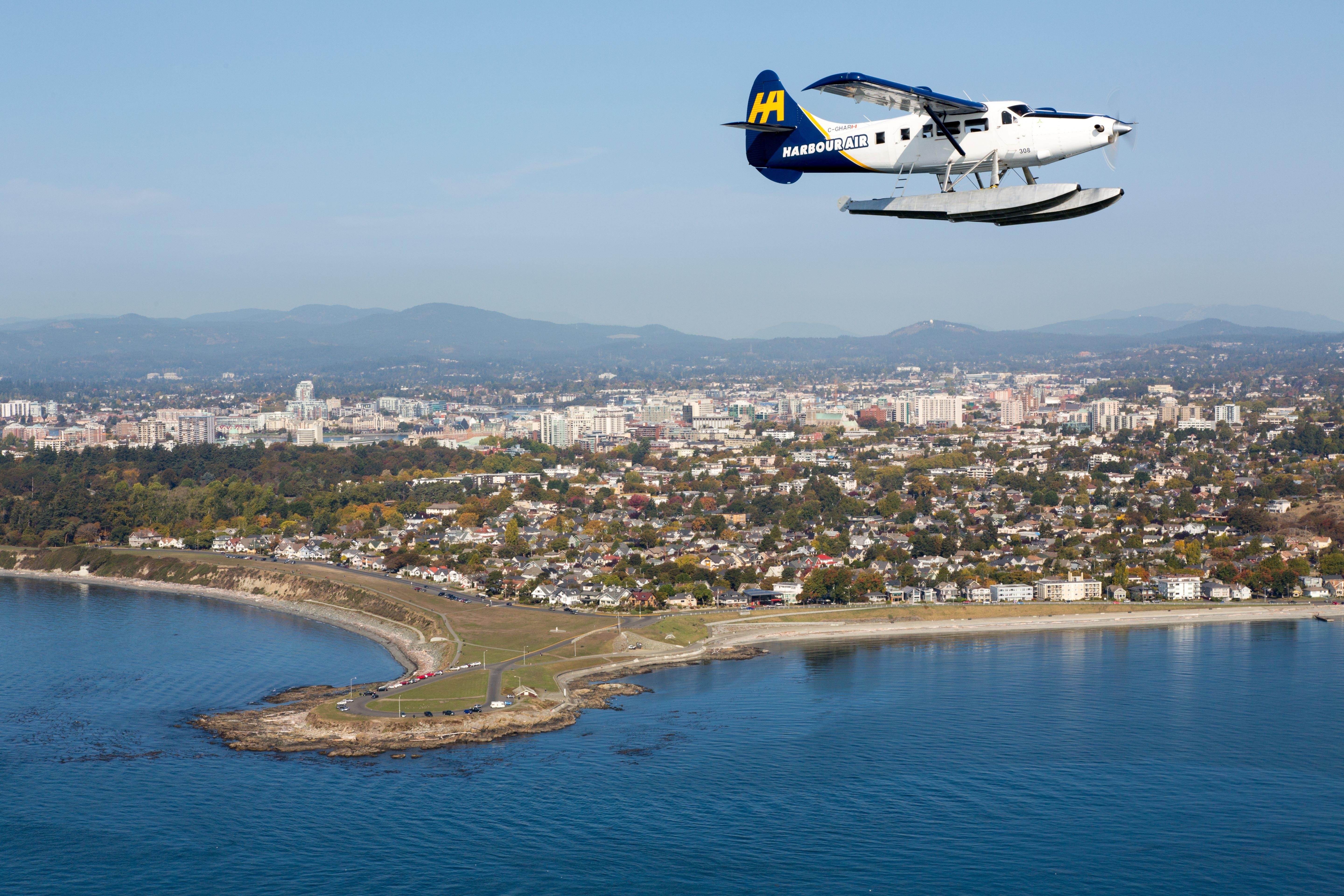 Vancouver to Victoria seaplane day trip — Coal Harbour, Gulf Islands and Victoria Inner Harbour — image 12