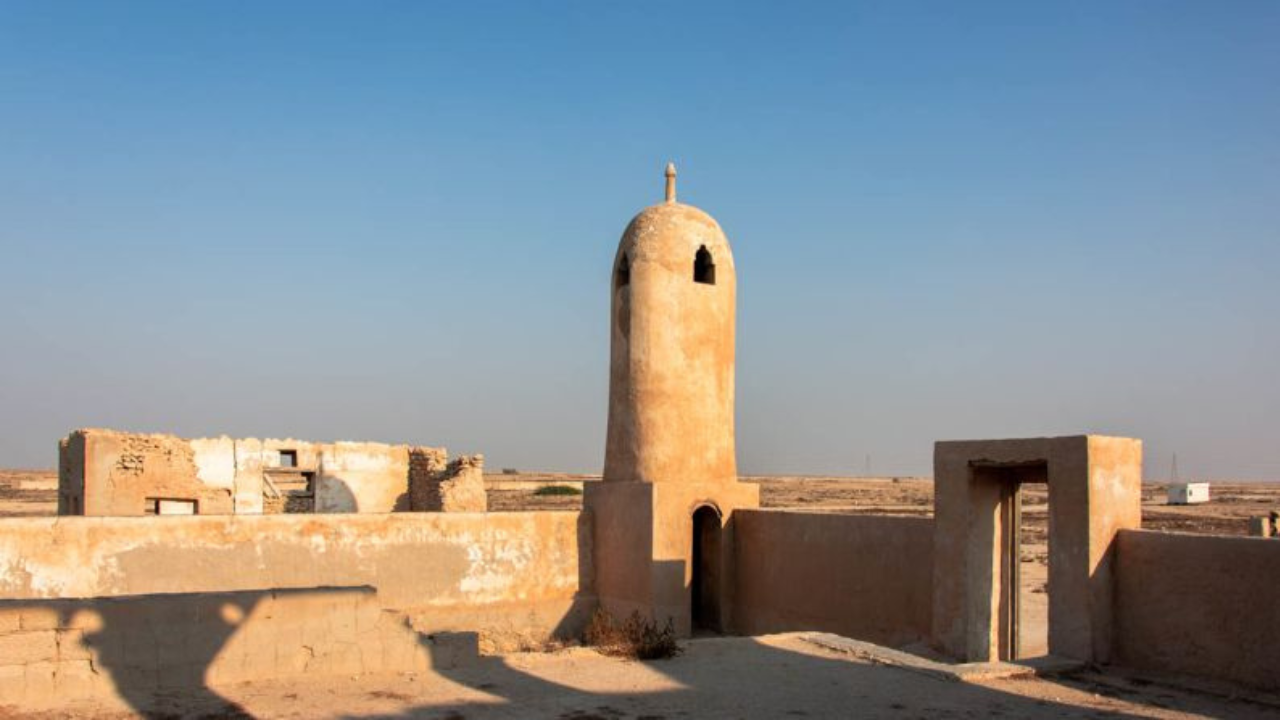 Tour privato nel nord del Qatar: mangrovie, forti e villaggi fantasma