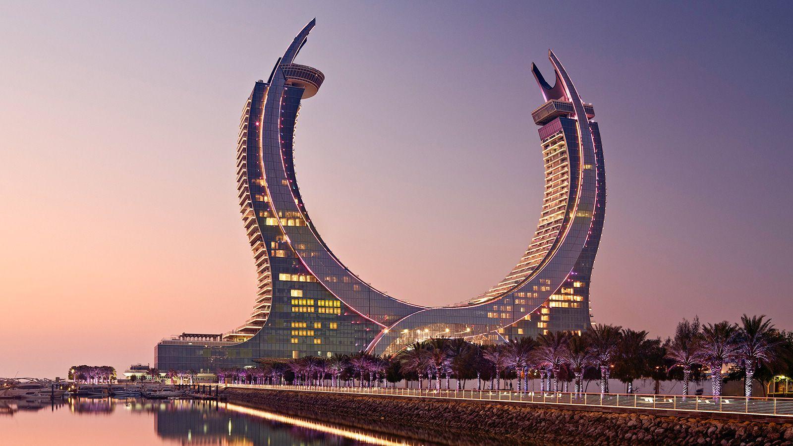 Doha: Guided City Highlights Tour with Transfers