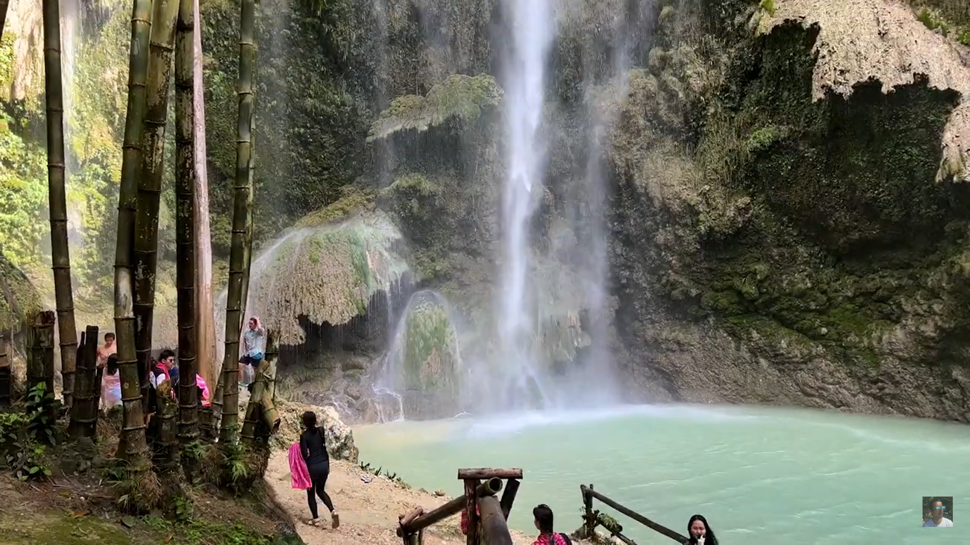 Oslob Triple Adventure: Whale Sharks, Tumalog Falls & Sumilon Island