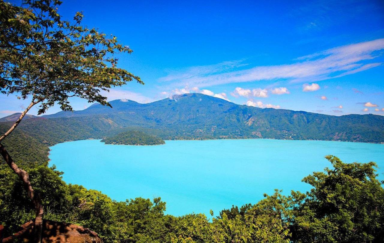 El Salvador Full-Day Tour: Mayan Ruins, Volcano Crater & Colonial San Salvador