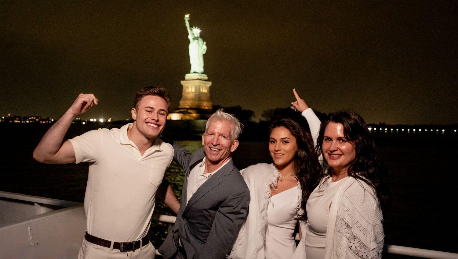 Manhattan Harbor Evening Dinner Cruise