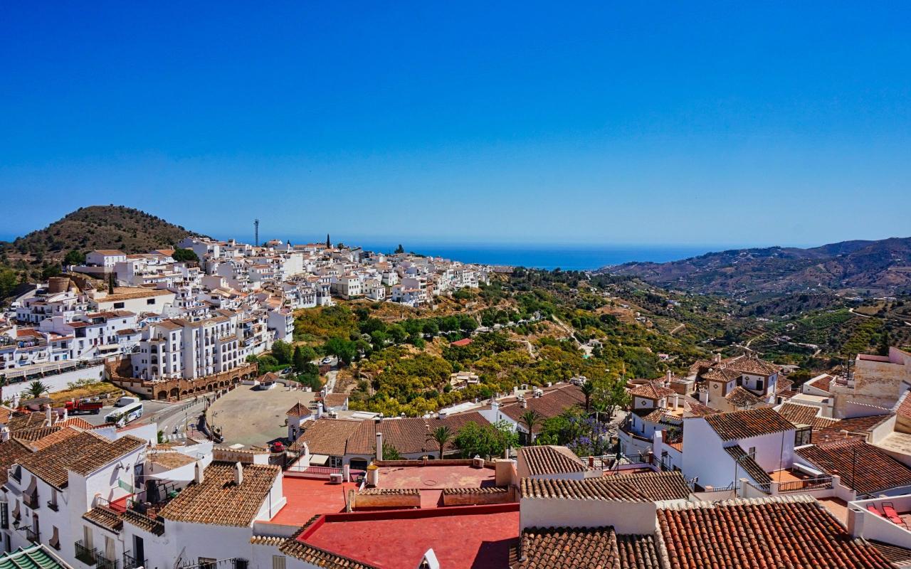 Private Nerja & Frigiliana Tour from Málaga