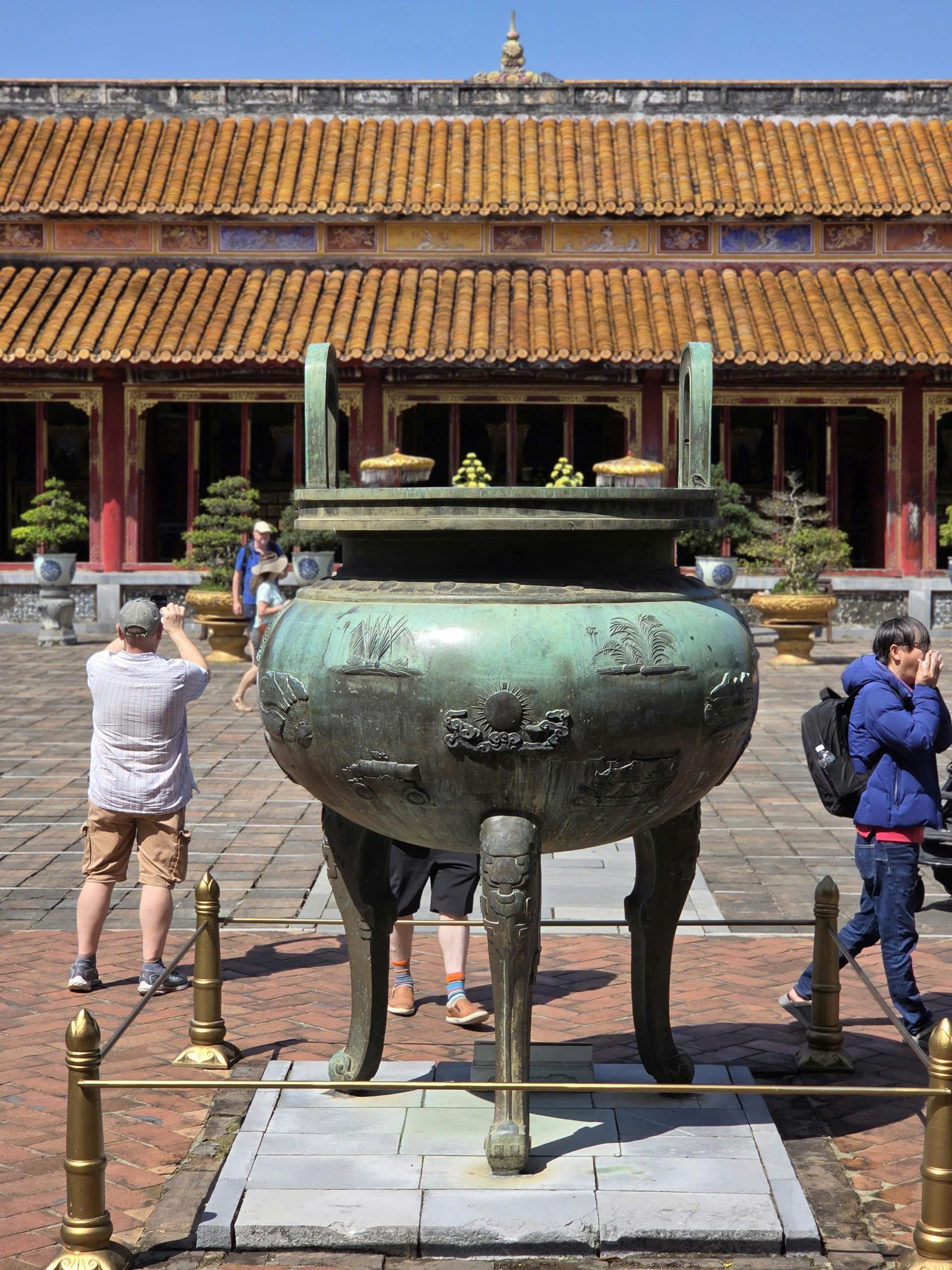 Hue Imperial City: Small-Group Walking Tour