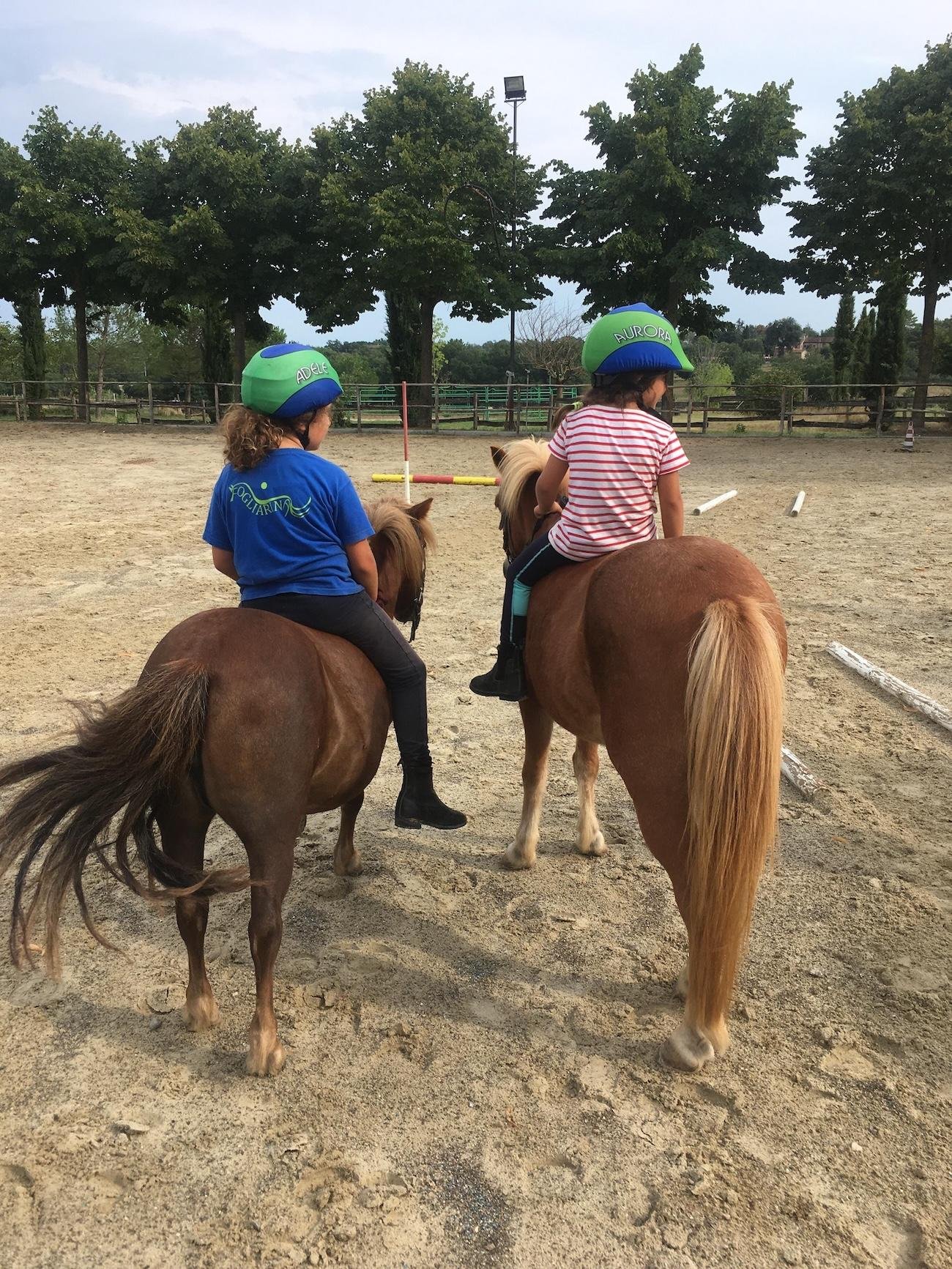 Arezzo: Children's First Horse Riding Lesson at La Fogliarina