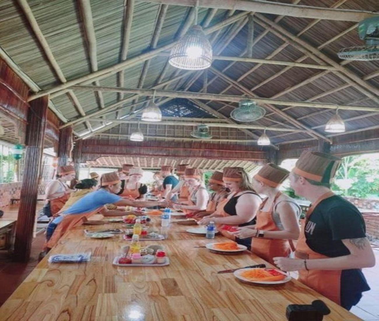 Private Vietnamese Cooking Workshop in Tra Que Village