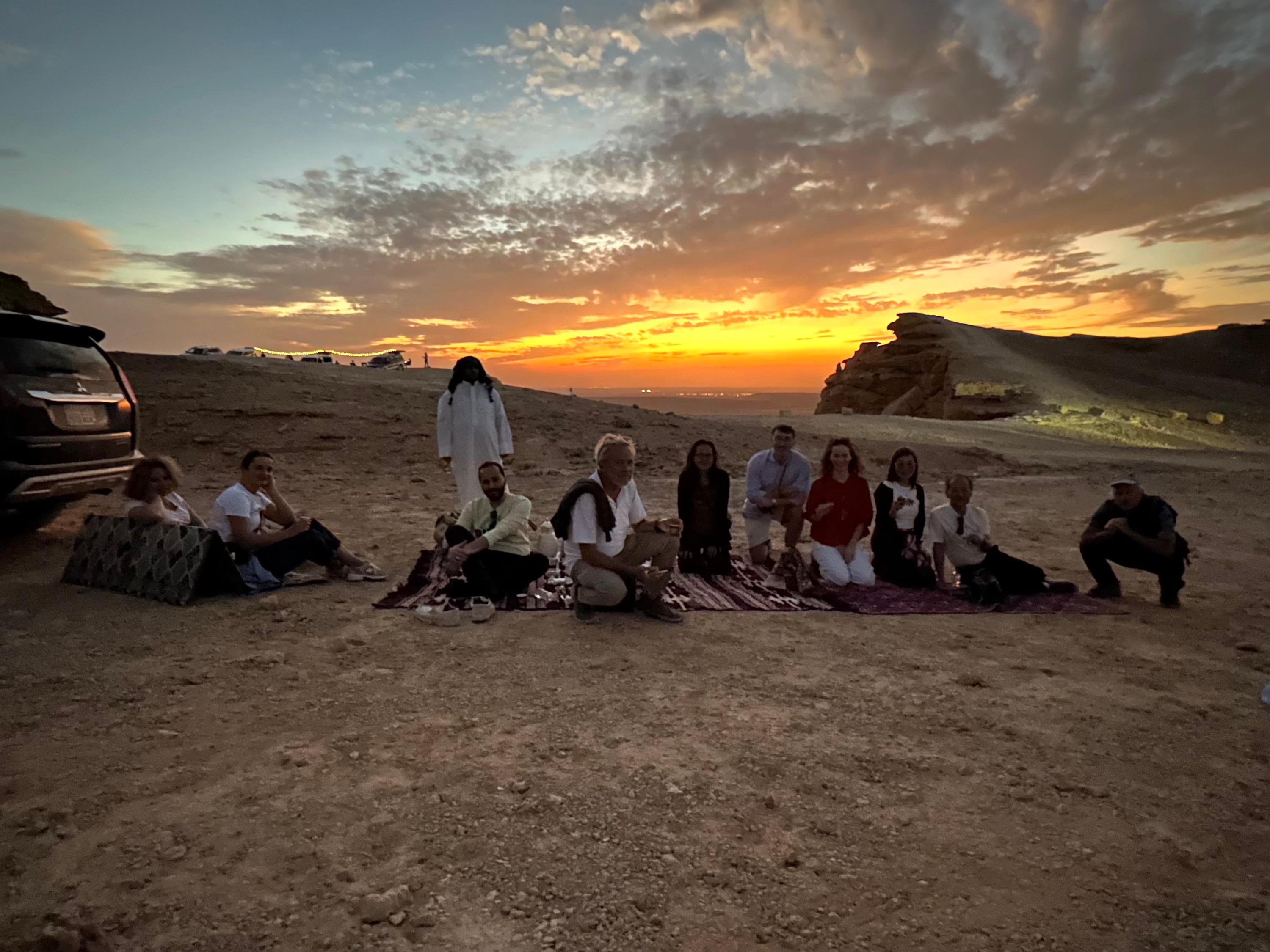 Riyadh: Edge of the World 4x4 Sunset Adventure