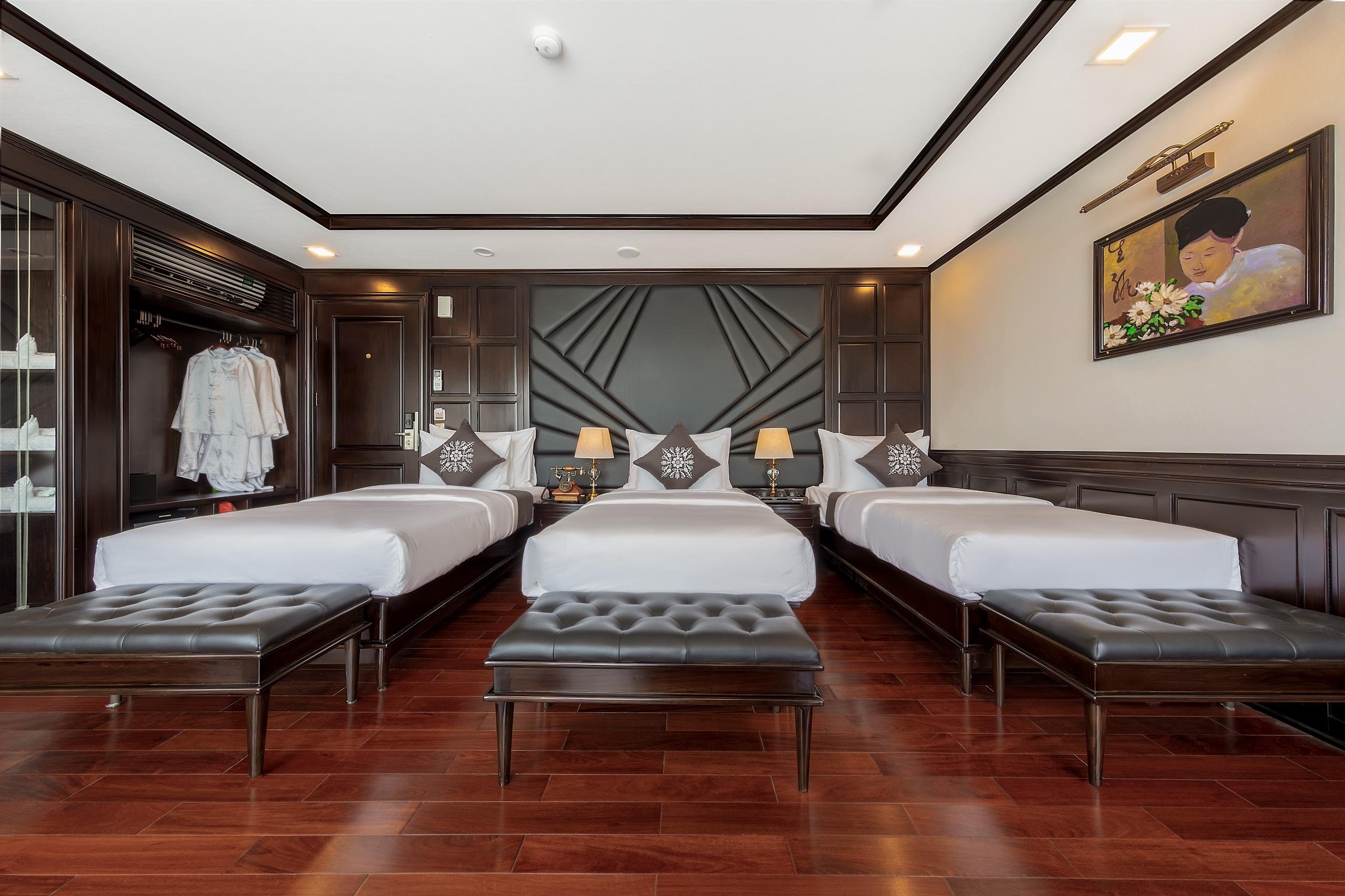 Ha Long & Lan Ha Bay 2-Day 5-Star Balcony Cruise