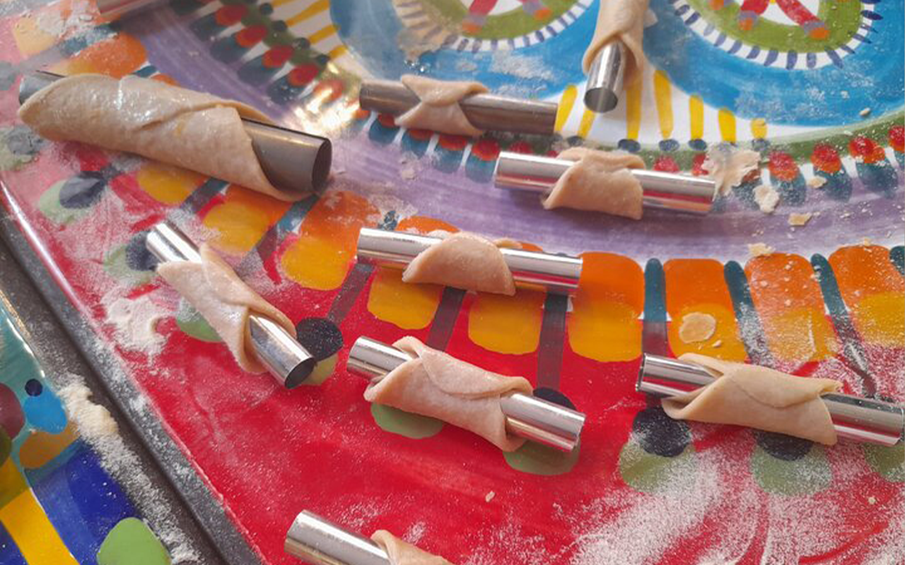Hands-On Sicilian Cannoli Masterclass in Taormina