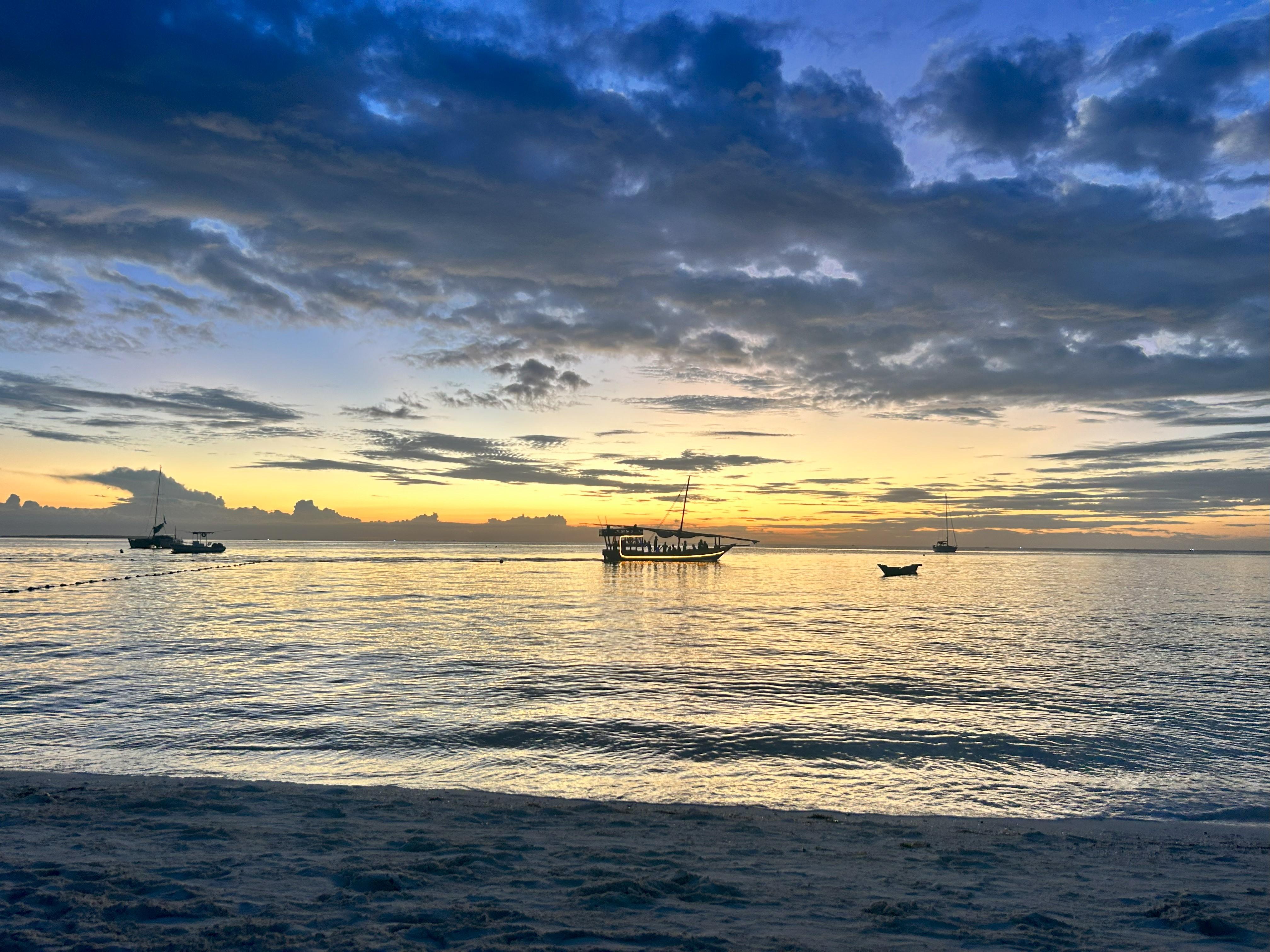 Zanzibar Sunset Dhow Cruise – Nungwi & Kendwa