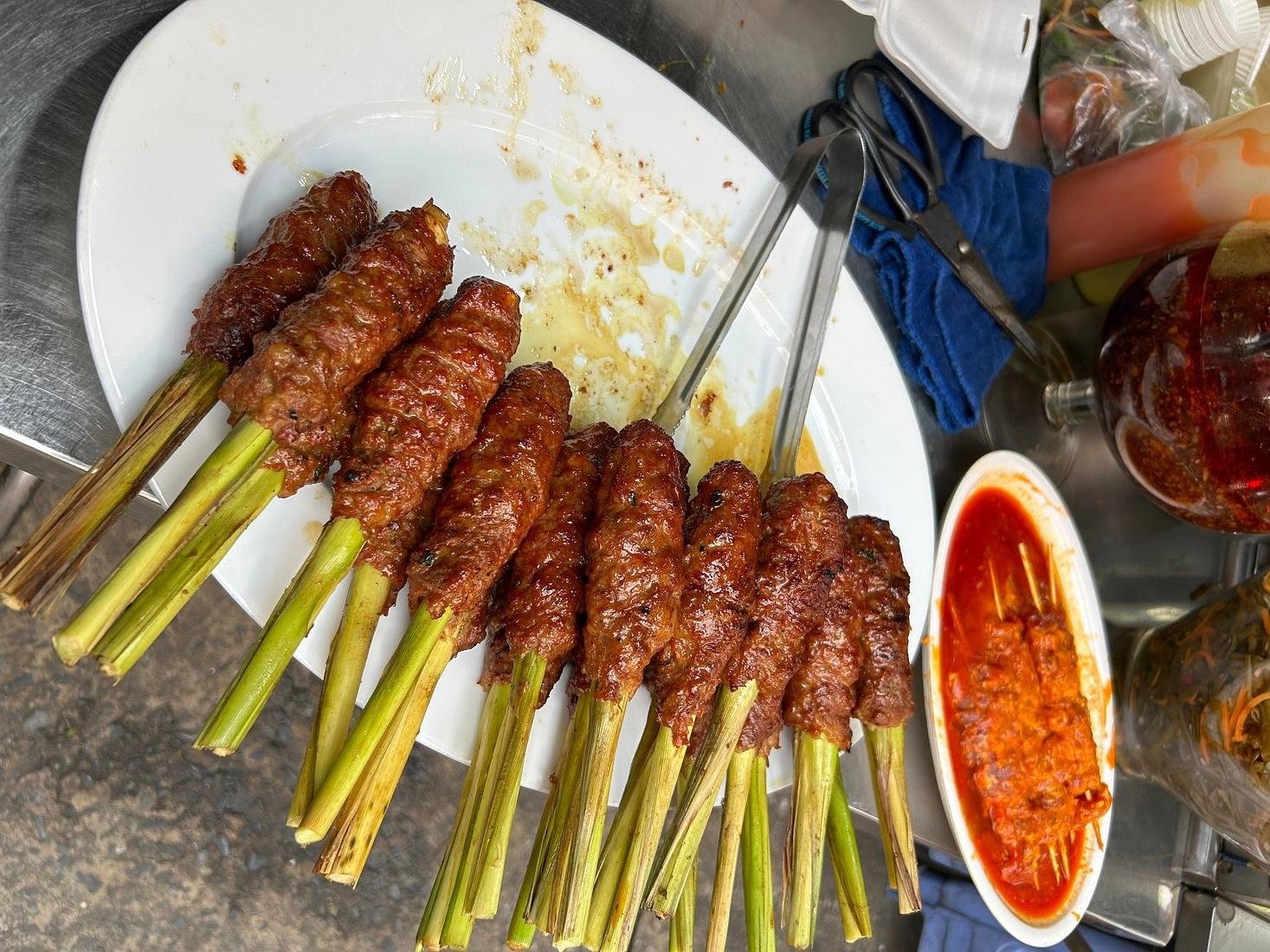 street food tour in Saigon — photo 6