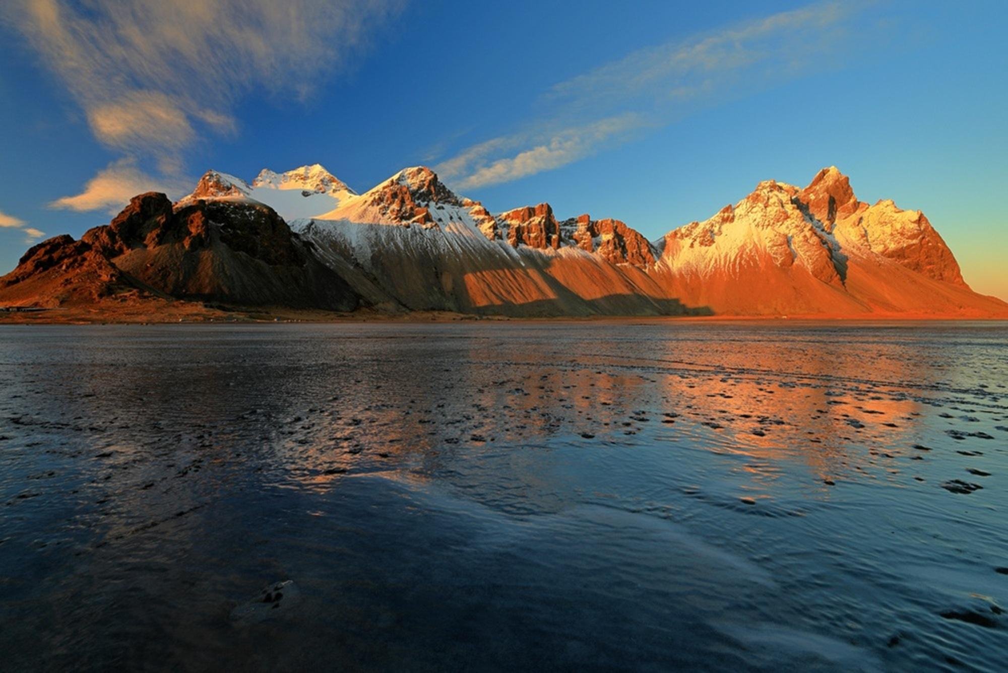 Djúpivogur Port Shore Tour: Glaciers & Black Sand Beaches