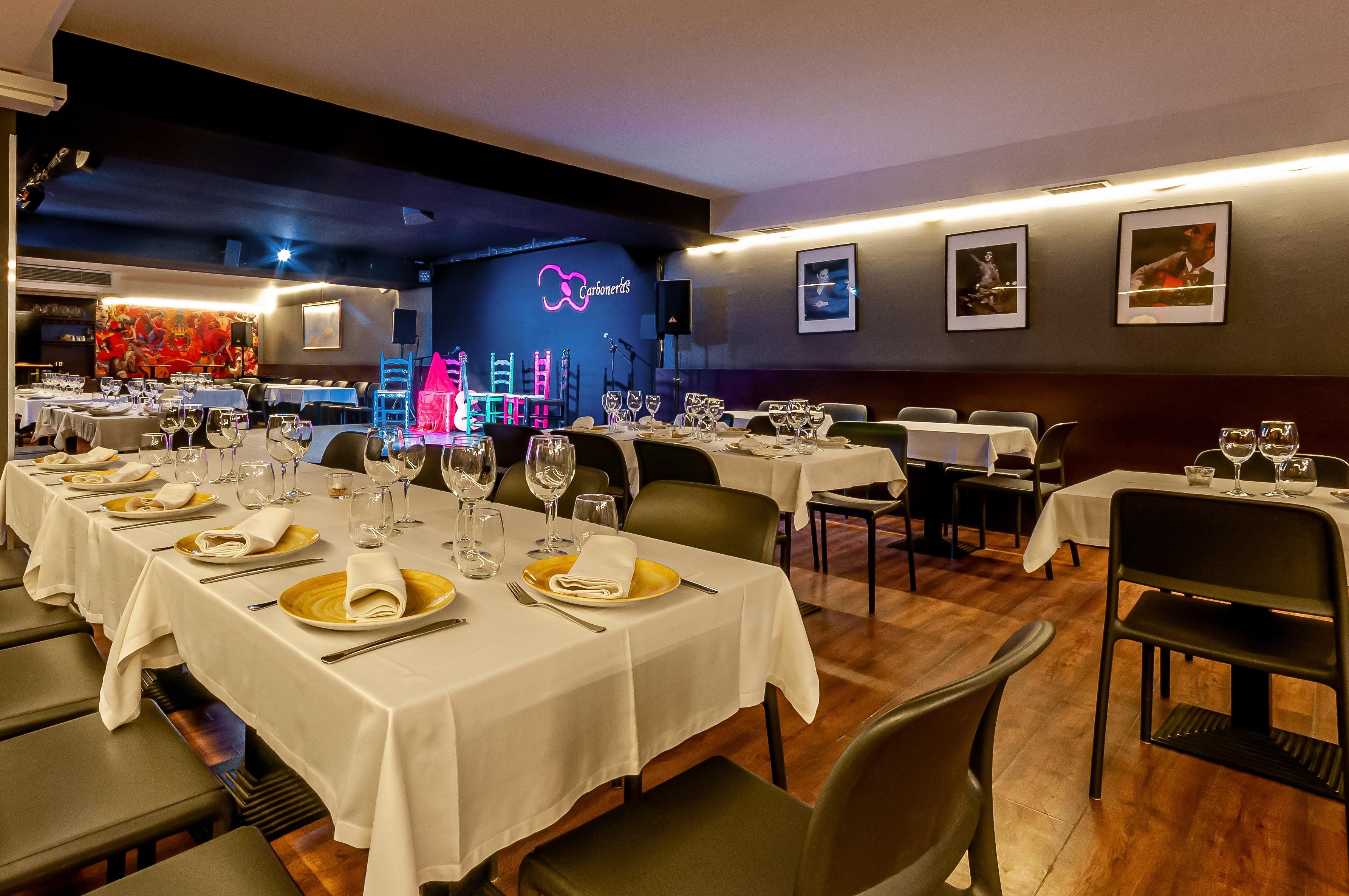 Flamenco Show and Dinner at Tablao Las Carboneras