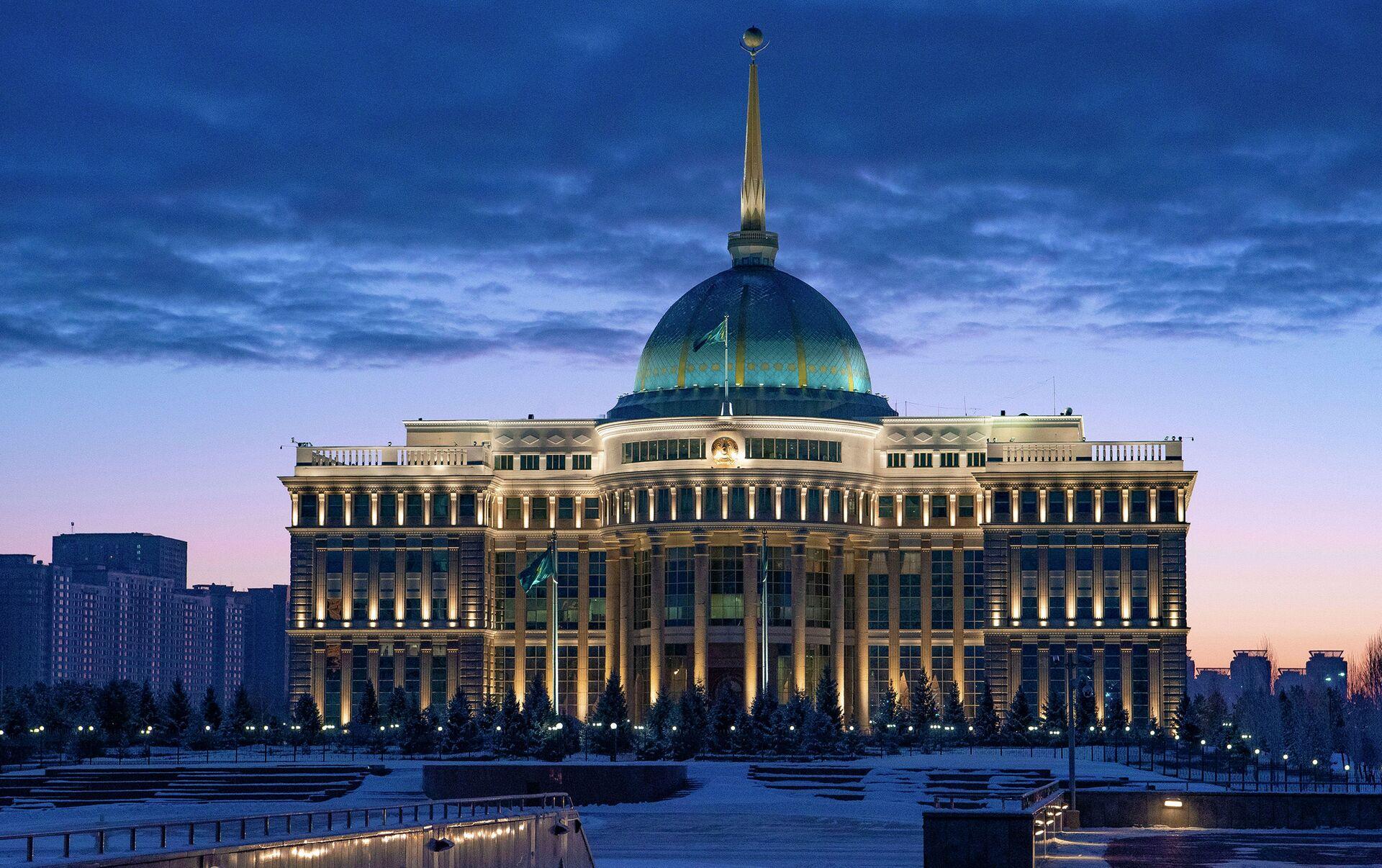 Evening Astana: Illuminated Landmarks Guided Tour
