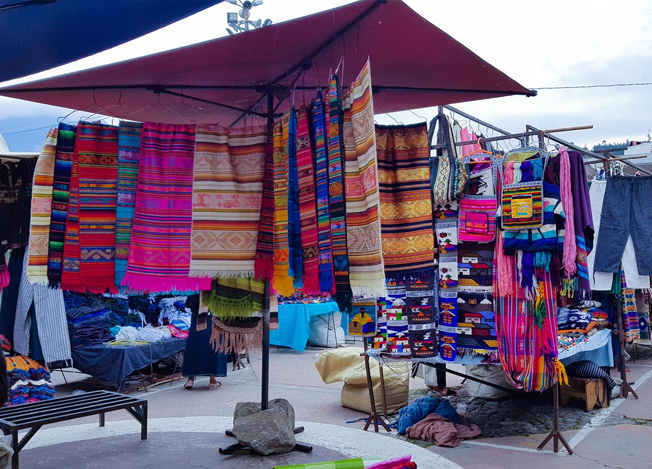 Quito to Otavalo Market & Cuicocha Lagoon Day Tour