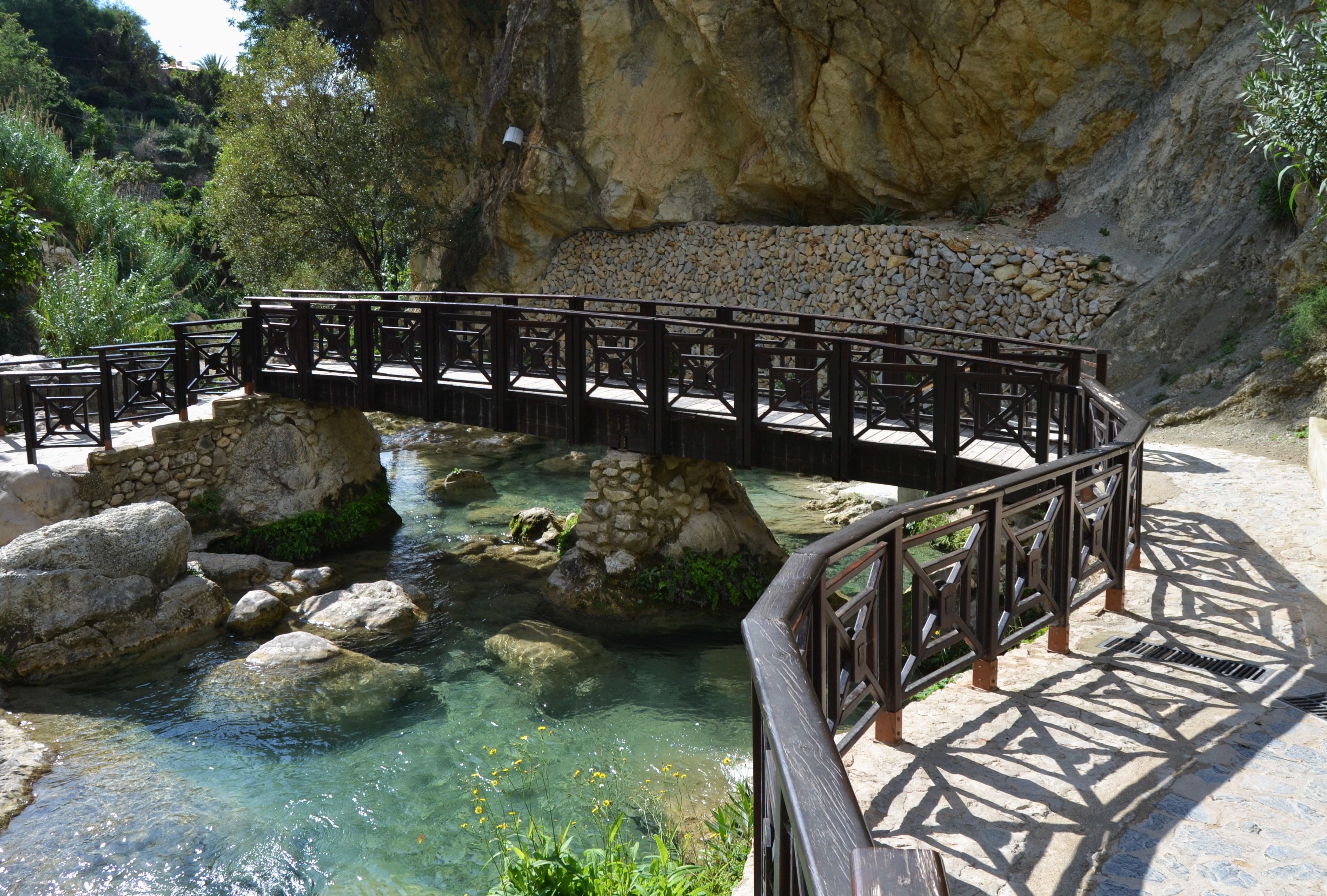 Valencia: Guadalest, Altea & Algar Waterfalls Day Trip