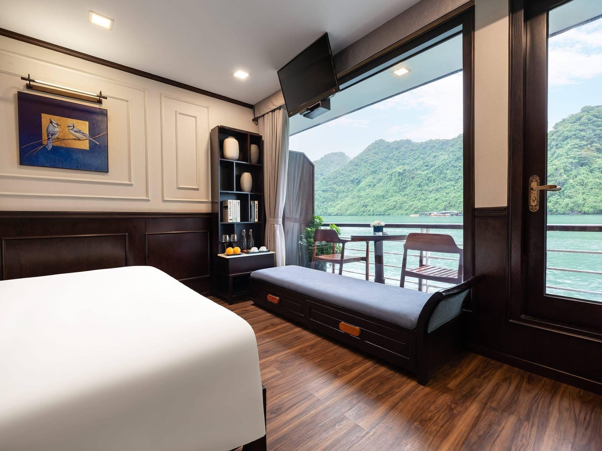 Hanoi: 2-Day Lan Ha & Halong Bay 5-Star Cruise with Private Balcony