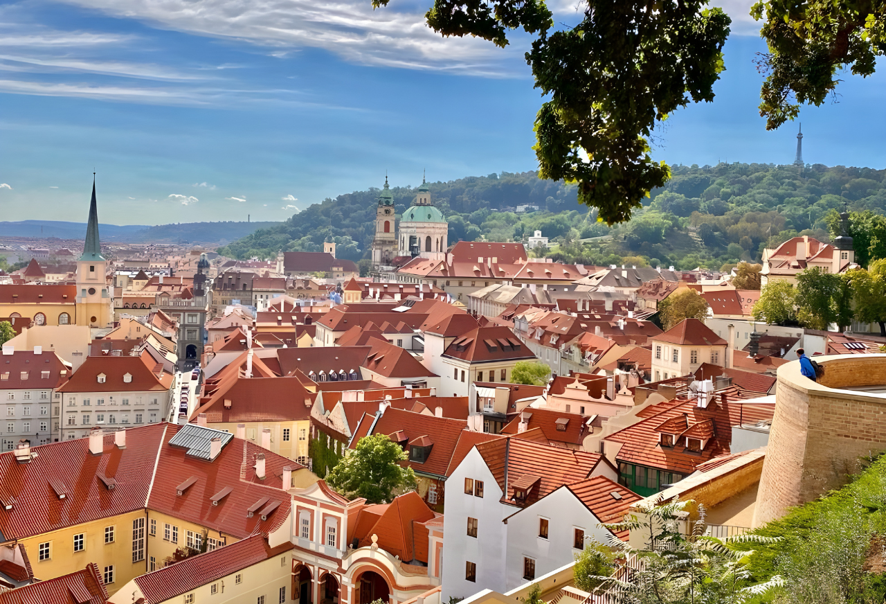 Small-Group Full-Day Prague Discovery Tour