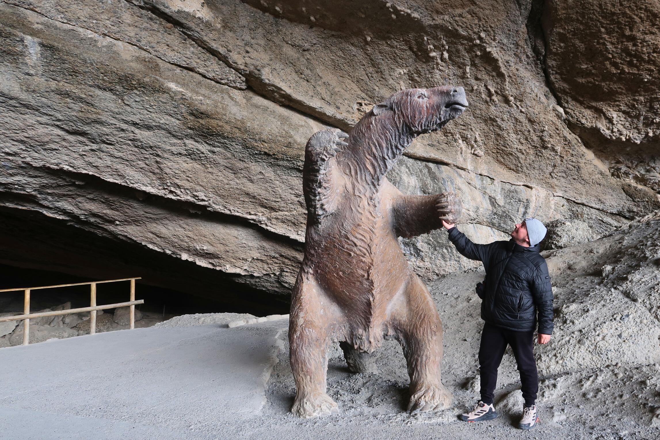 Torres del Paine & Milodon Cave Full-Day Expedition