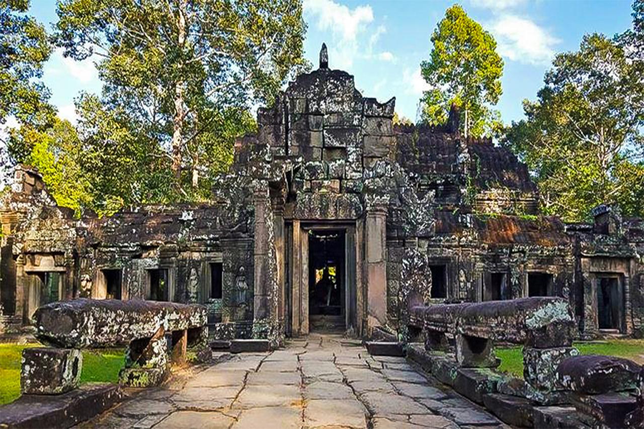 Tour por Angkor Wat con amanecer y templos para grupos pequeños desde Siem Reap