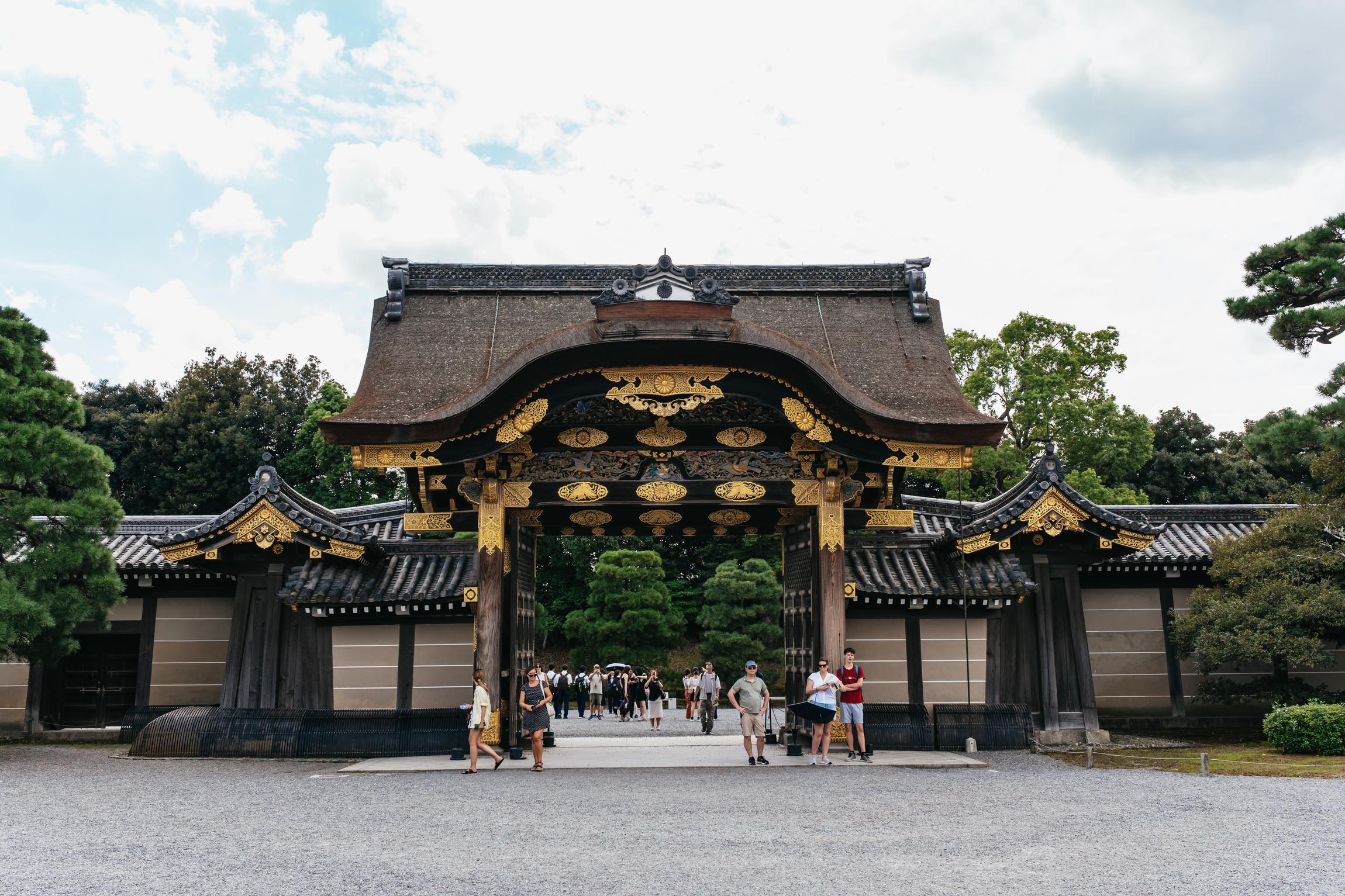 Kyoto in a Day: Bamboo Grove, Nijo Castle & Fushimi Inari Bus Tour