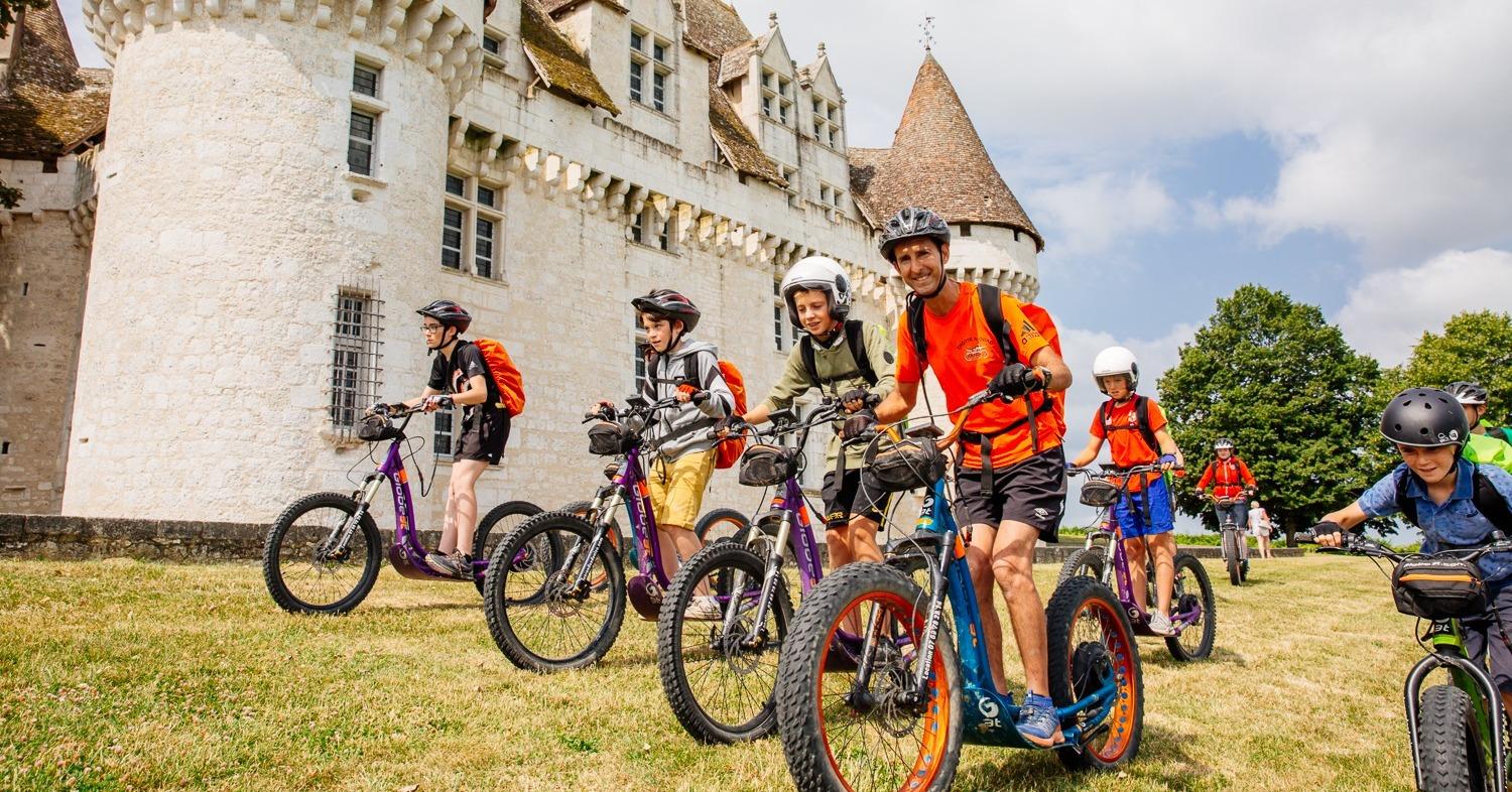 Théo's Gourmet Electric Scooter Adventure